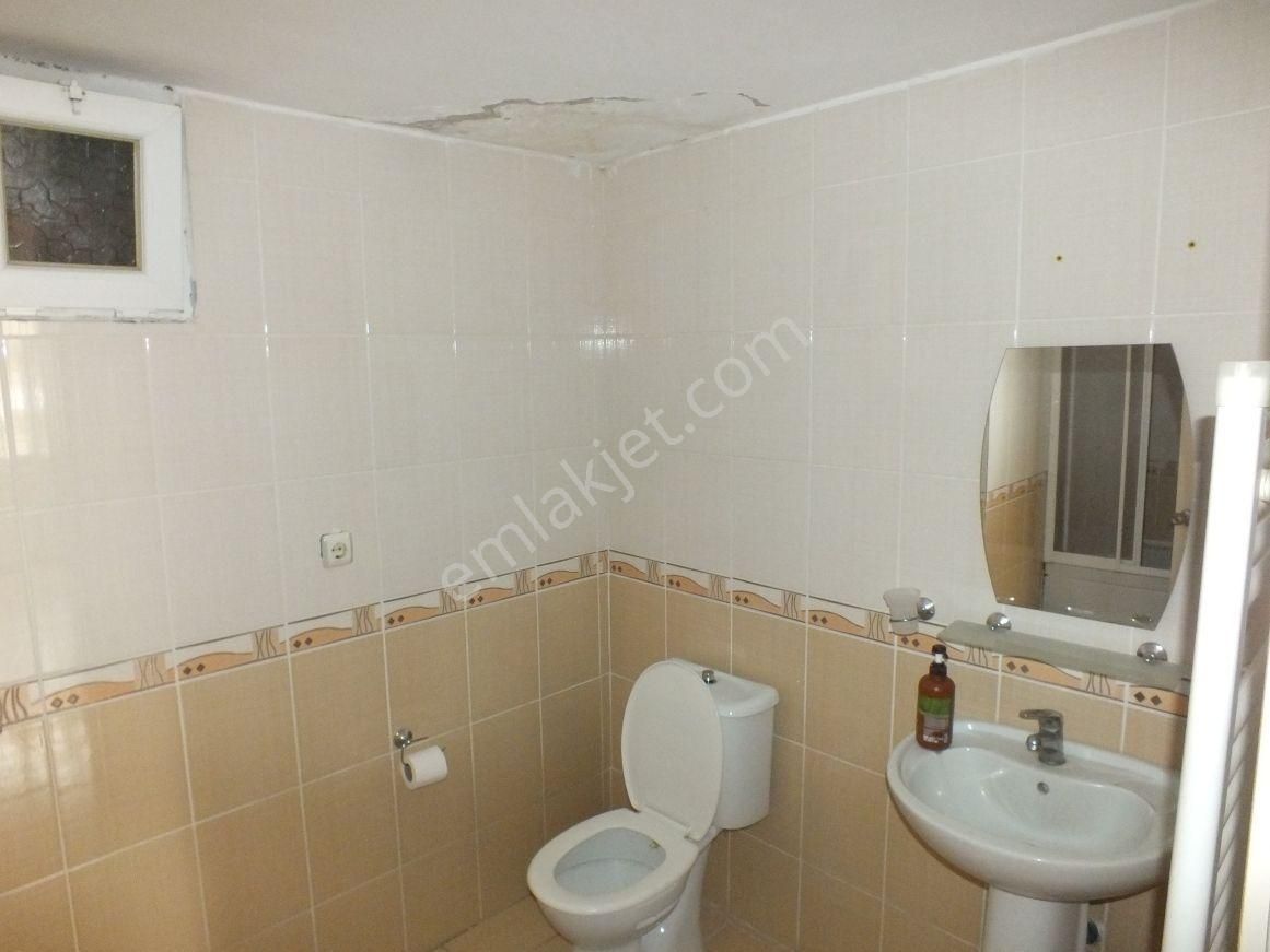 Çorlu Muhittin’in Kalbinde, Ufuk Tuvgan Sitesi’nde Geniş 3+1kombili Kiralık Daire - Görsel 15