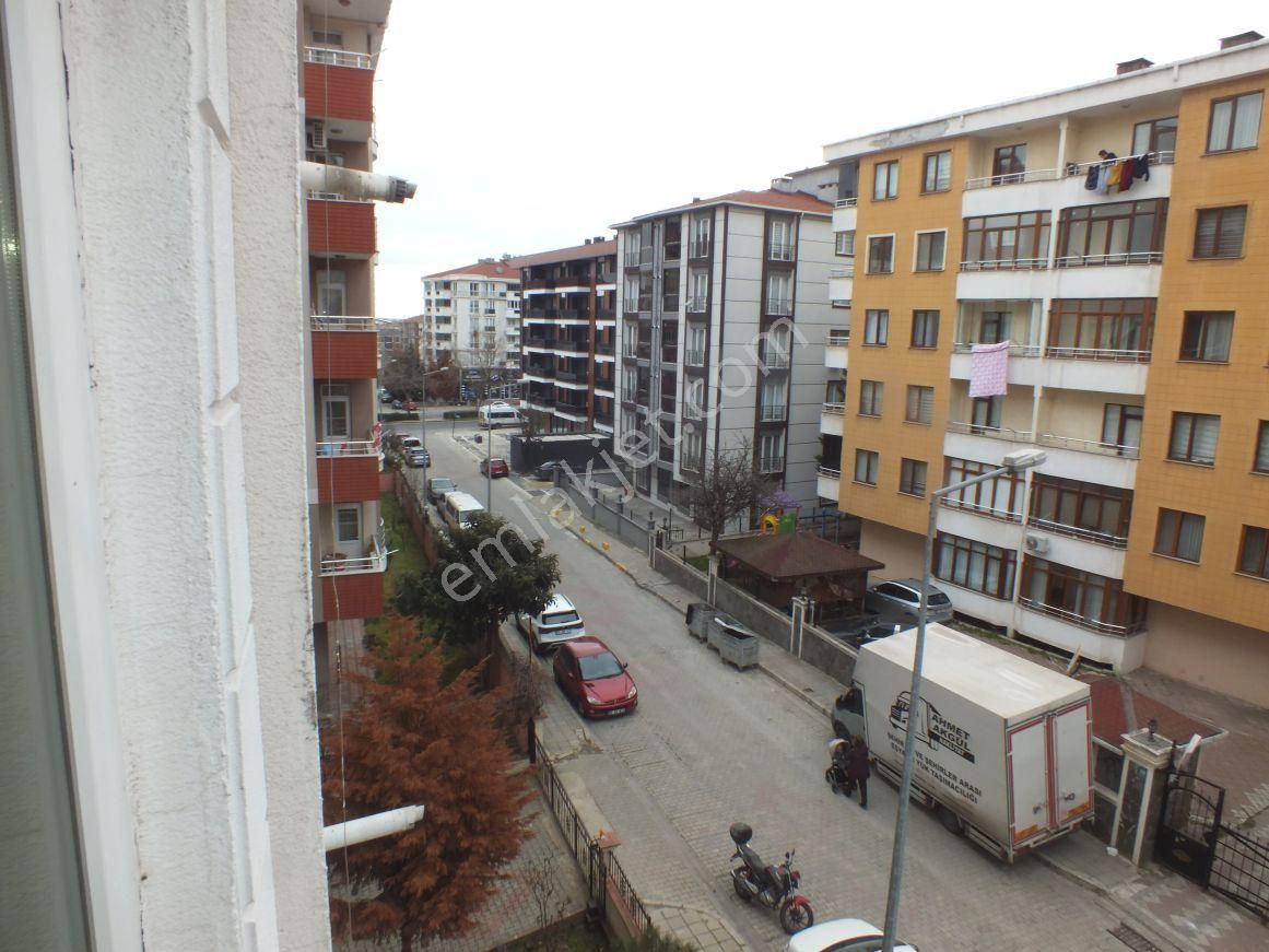 Çorlu Muhittin’in Kalbinde, Ufuk Tuvgan Sitesi’nde Geniş 3+1kombili Kiralık Daire - Görsel 6