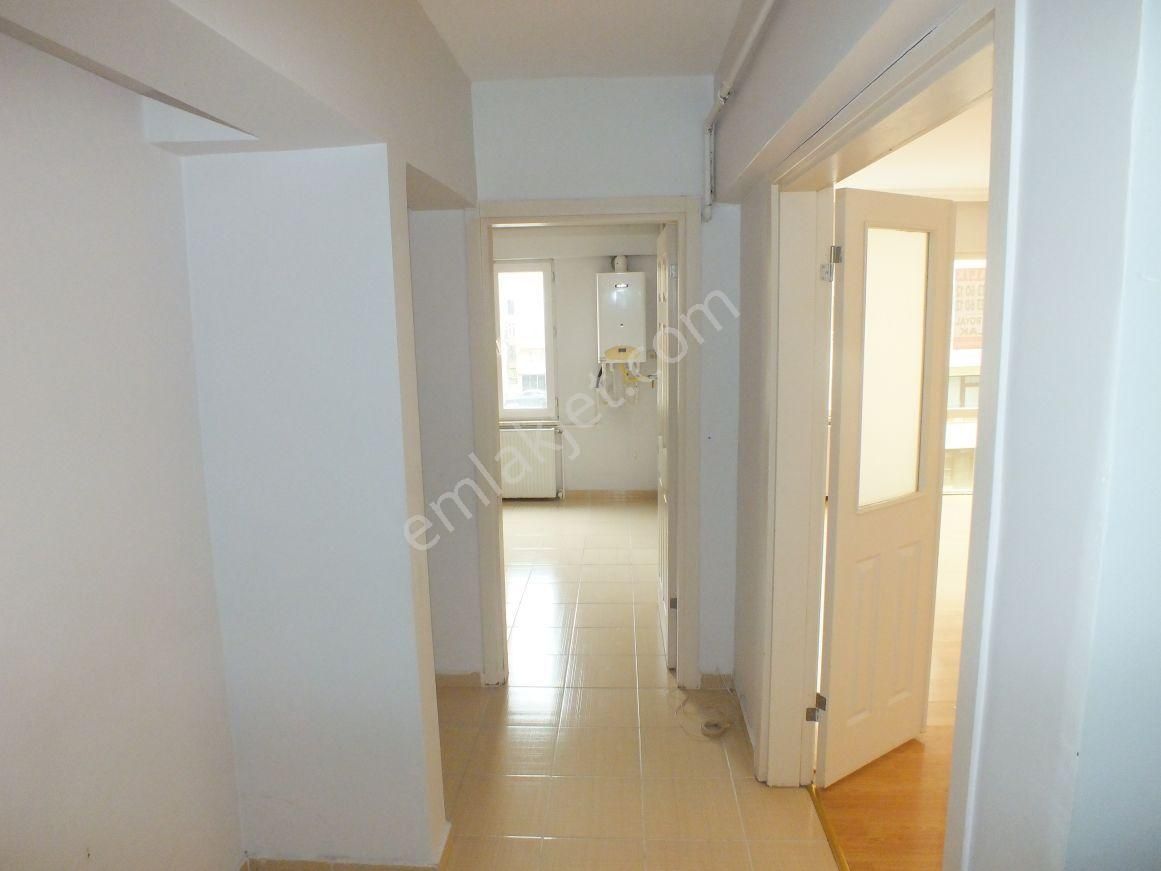 Çorlu Muhittin’in Kalbinde, Ufuk Tuvgan Sitesi’nde Geniş 3+1kombili Kiralık Daire - Görsel 3