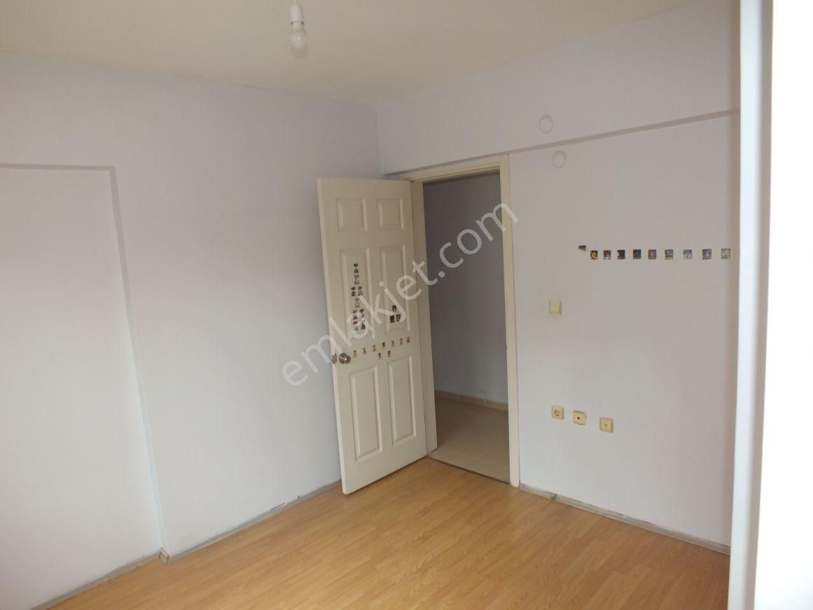 Çorlu Muhittin’in Kalbinde, Ufuk Tuvgan Sitesi’nde Geniş 3+1kombili Kiralık Daire - Görsel 25