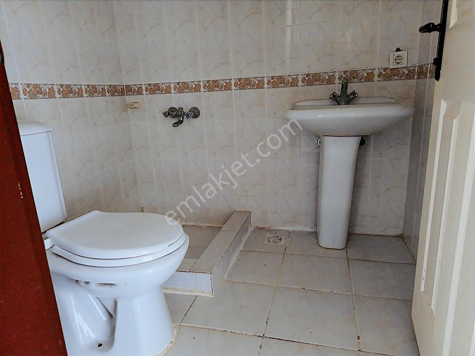 Buket Emlaktan Satılık 2+1 Daire Ara Kat Asansörlü Ebeveynli - Görsel 17