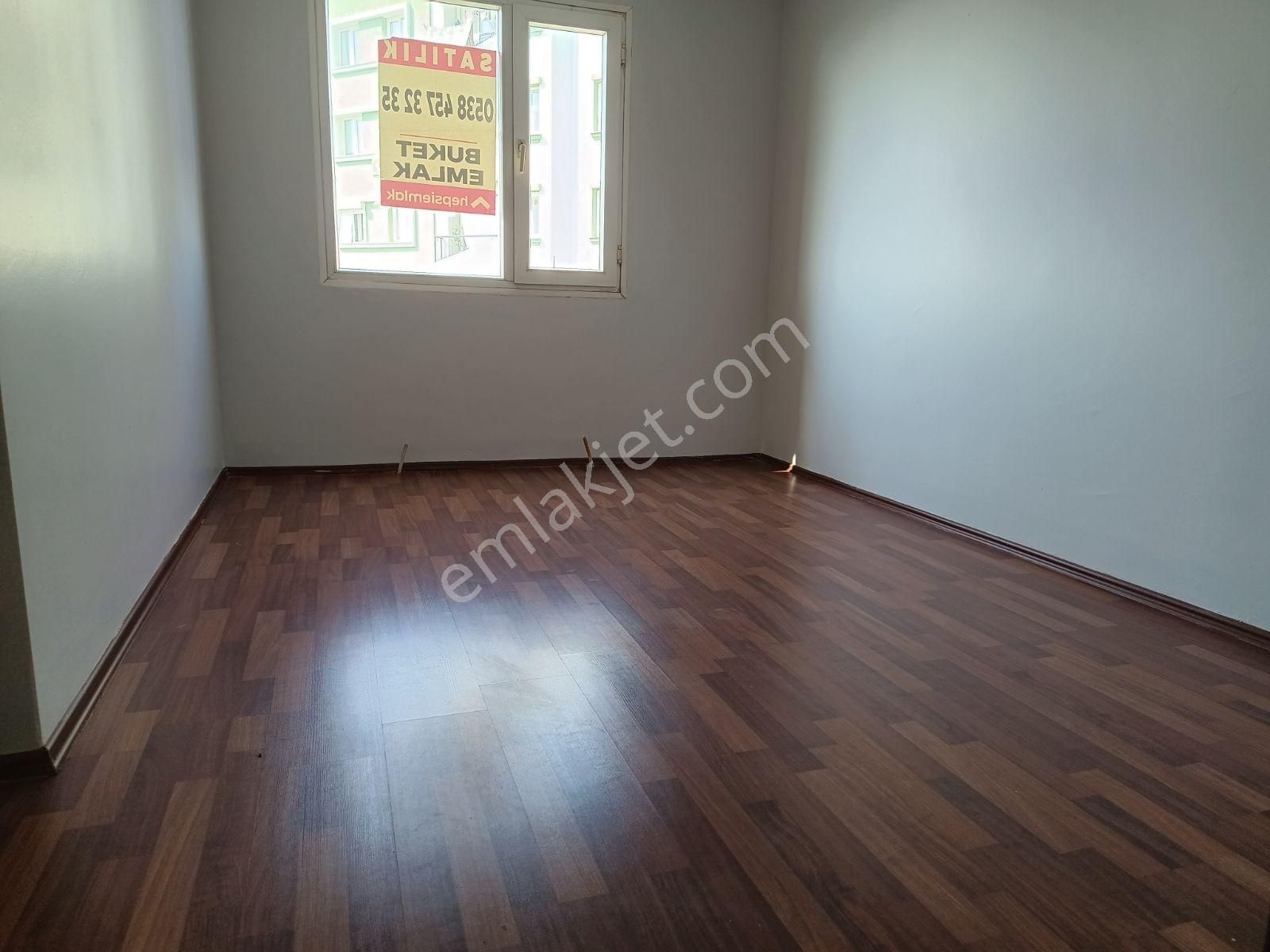 Buket Emlaktan Satılık 2+1 Daire Ara Kat Asansörlü Ebeveynli - Görsel 13