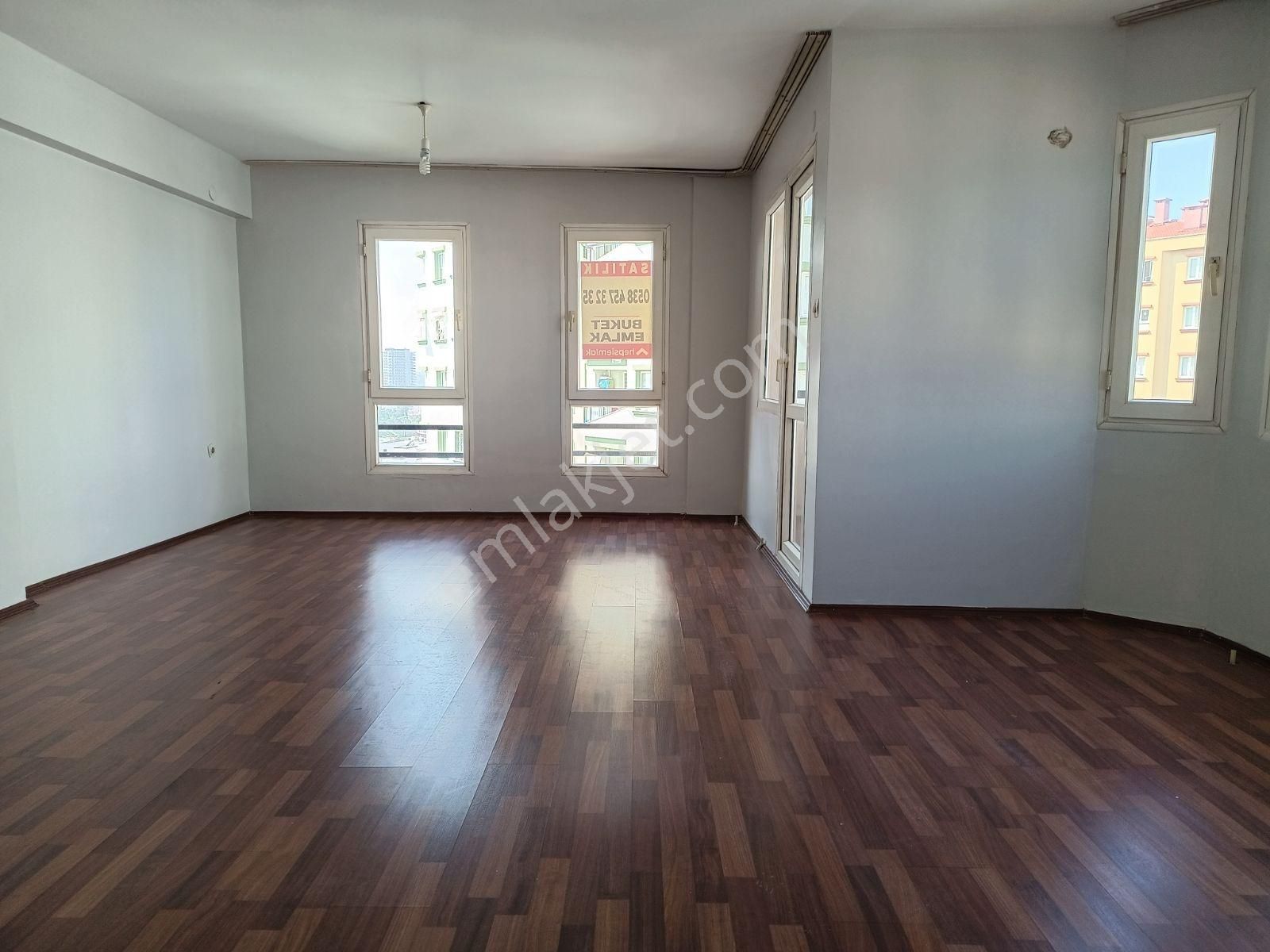 Buket Emlaktan Satılık 2+1 Daire Ara Kat Asansörlü Ebeveynli - Görsel 2