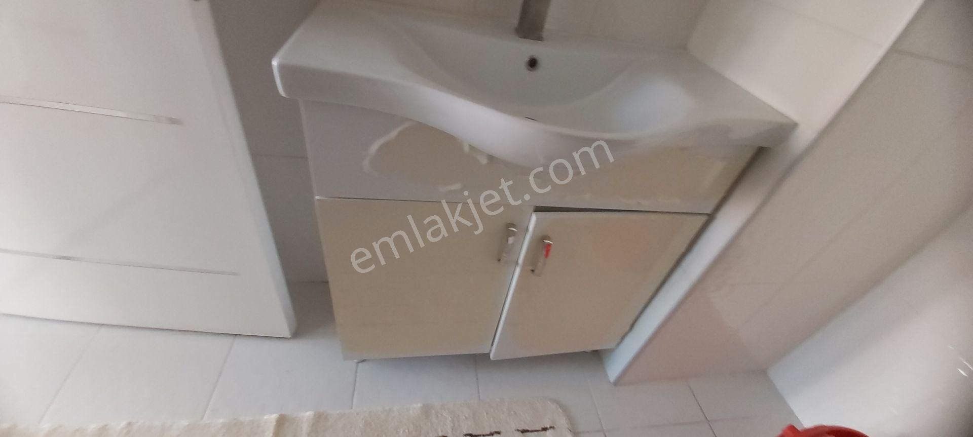 Ender Uysal Gayrimenkulden Foruma Çok Yakın Teraslı Asansörlü Depozitosuz Kiralık 1+1 Apart... - Görsel 9