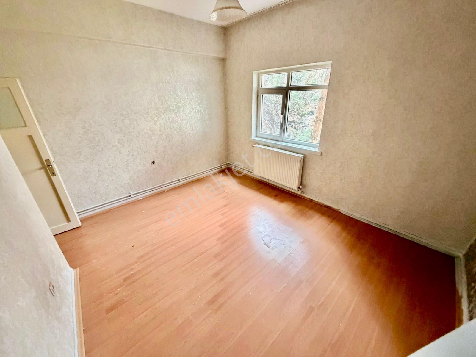 Bağlarbaşı Mah Aktepe Stadı Yakını Ara Katta Ön Cephe 3+1 - Görsel 25