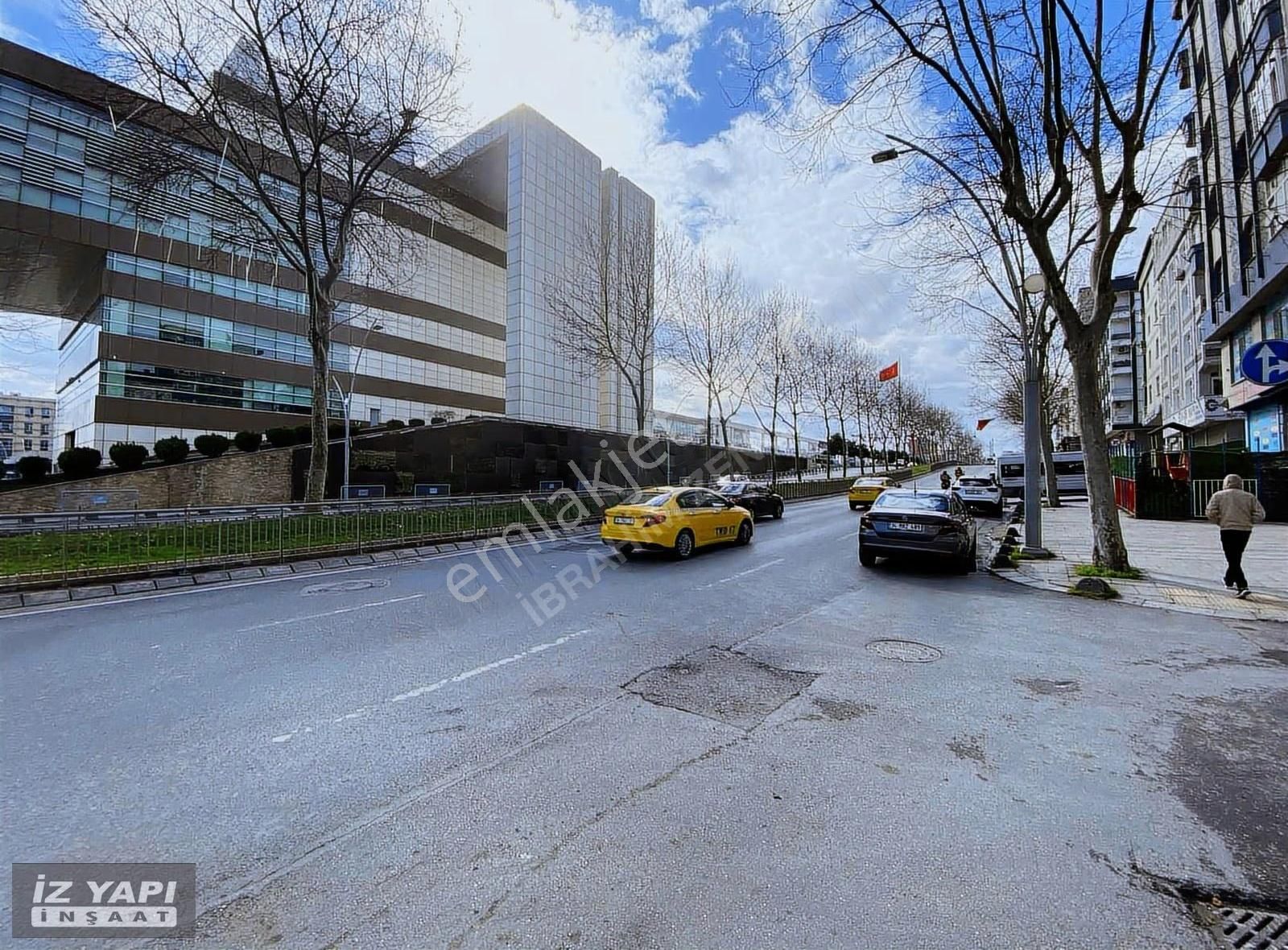 İz Yapı İnşaat Cadde Üstü Kiralık Dükkan - Görsel 12