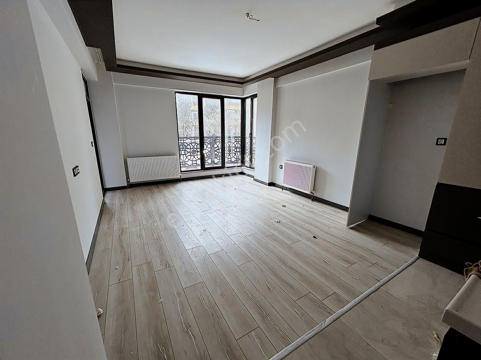 Gölbaşı İncek'te Ana Yola Yakın Prestijli 2+1 - Görsel 2