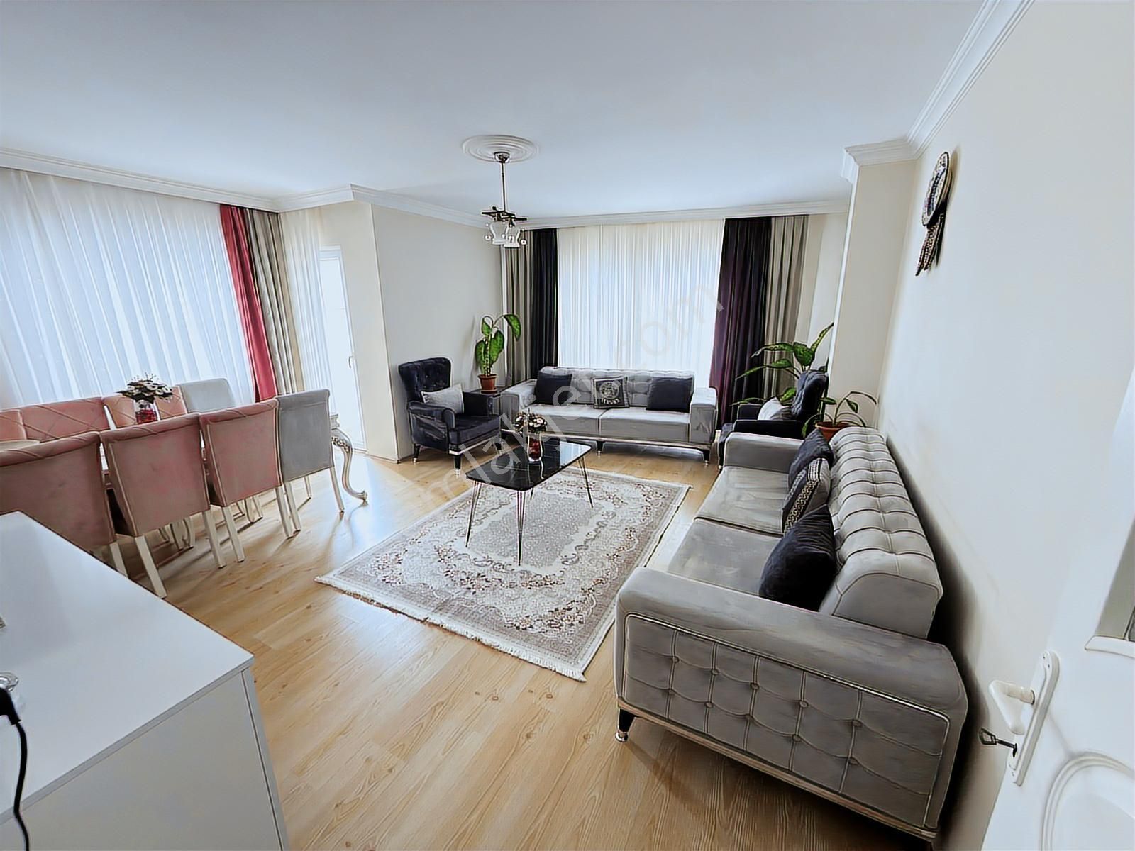 İstasyon Mah. Gültepe'de 3+1 Satılık 135 M2 3.kat Kelepir Daire - Görsel 25
