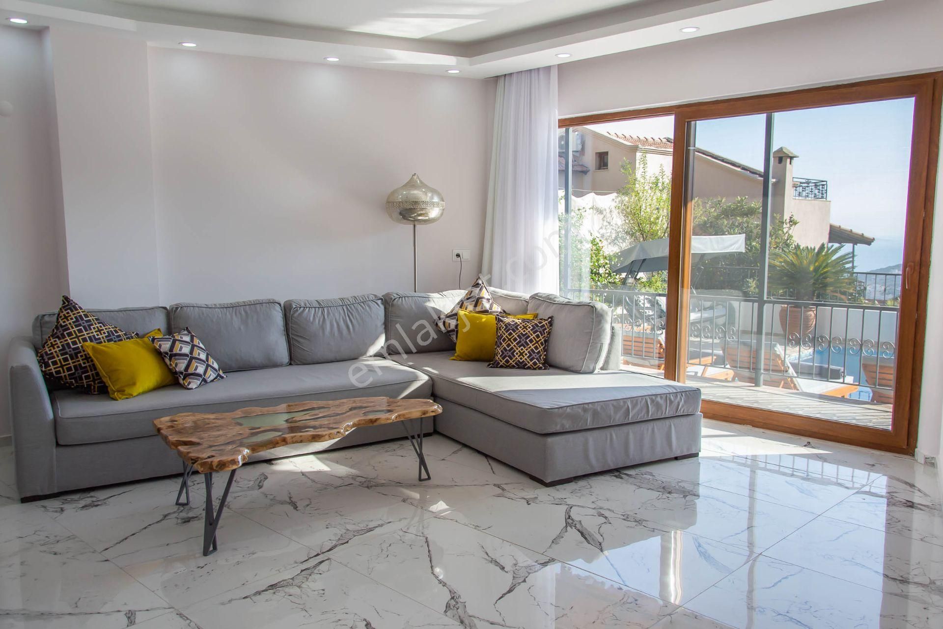 Kalkan Kızıltaş’ta Özel Havuzlu, Modern Tasarımlı Yazlık Villa - Görsel 13