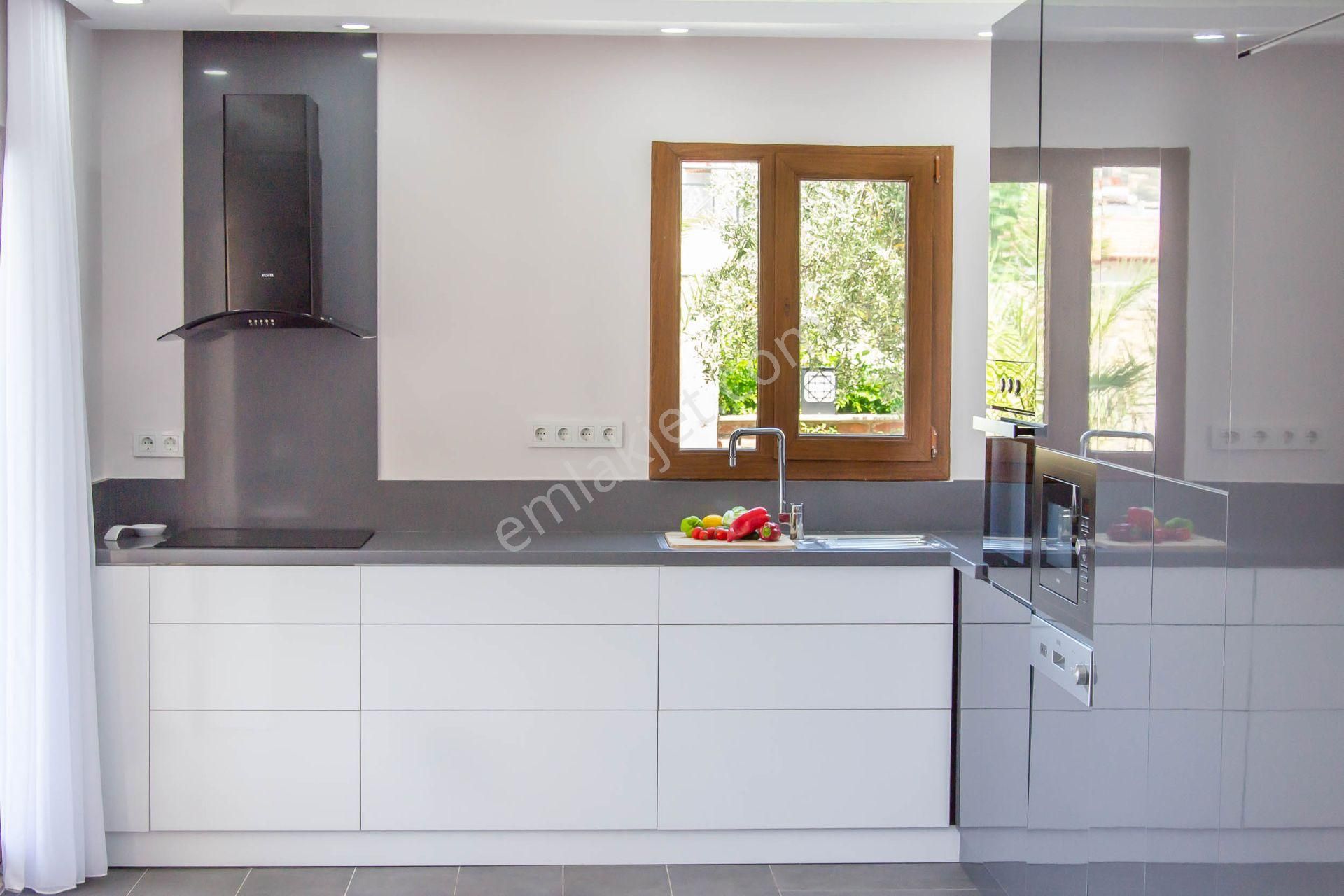 Kalkan Kızıltaş’ta Özel Havuzlu, Modern Tasarımlı Yazlık Villa - Görsel 12