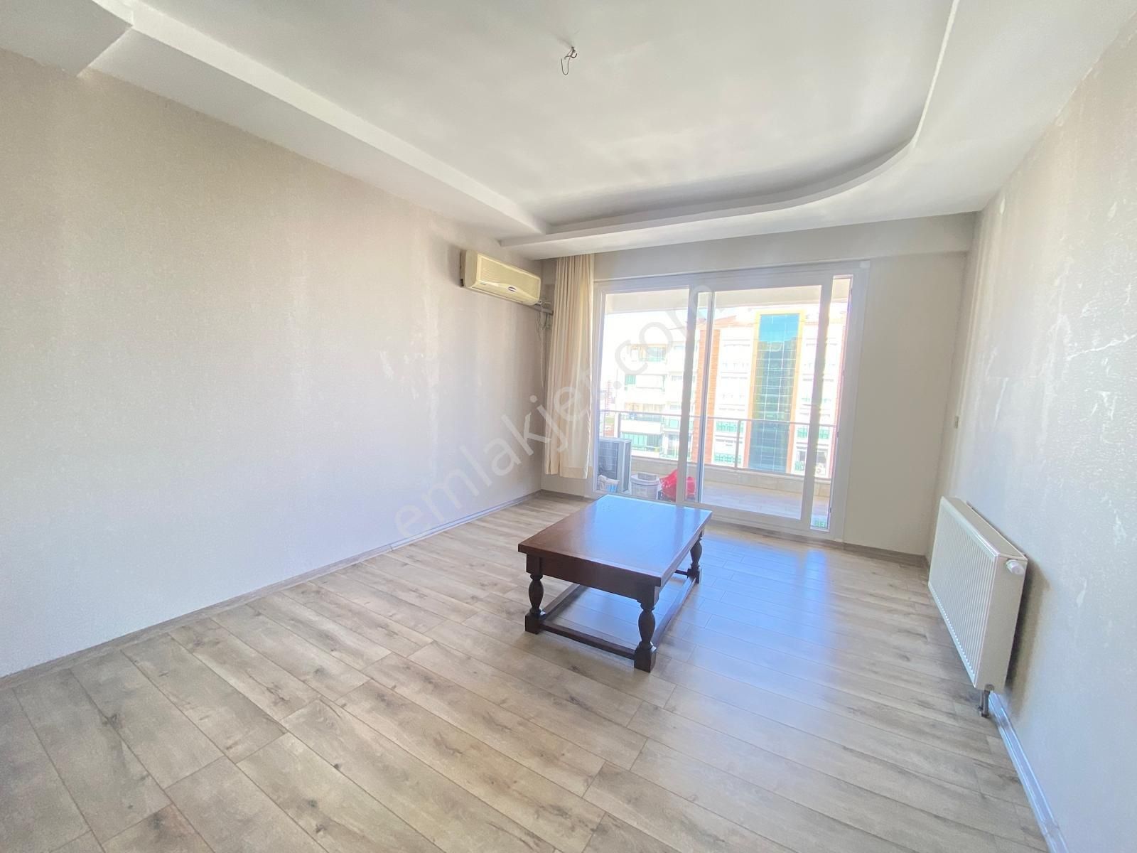 Kayapınar  Winston Civarı Satılık 4.5+1 Lüks Daire - Görsel 2