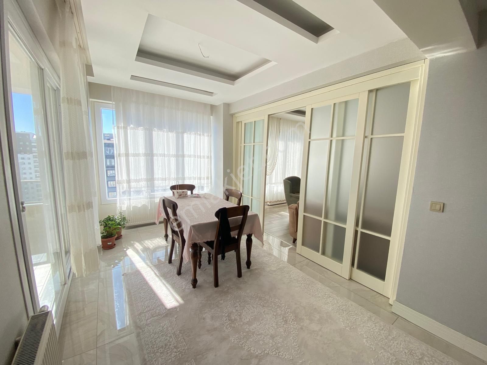 Kayapınar  Winston Civarı Satılık 4.5+1 Lüks Daire - Görsel 19