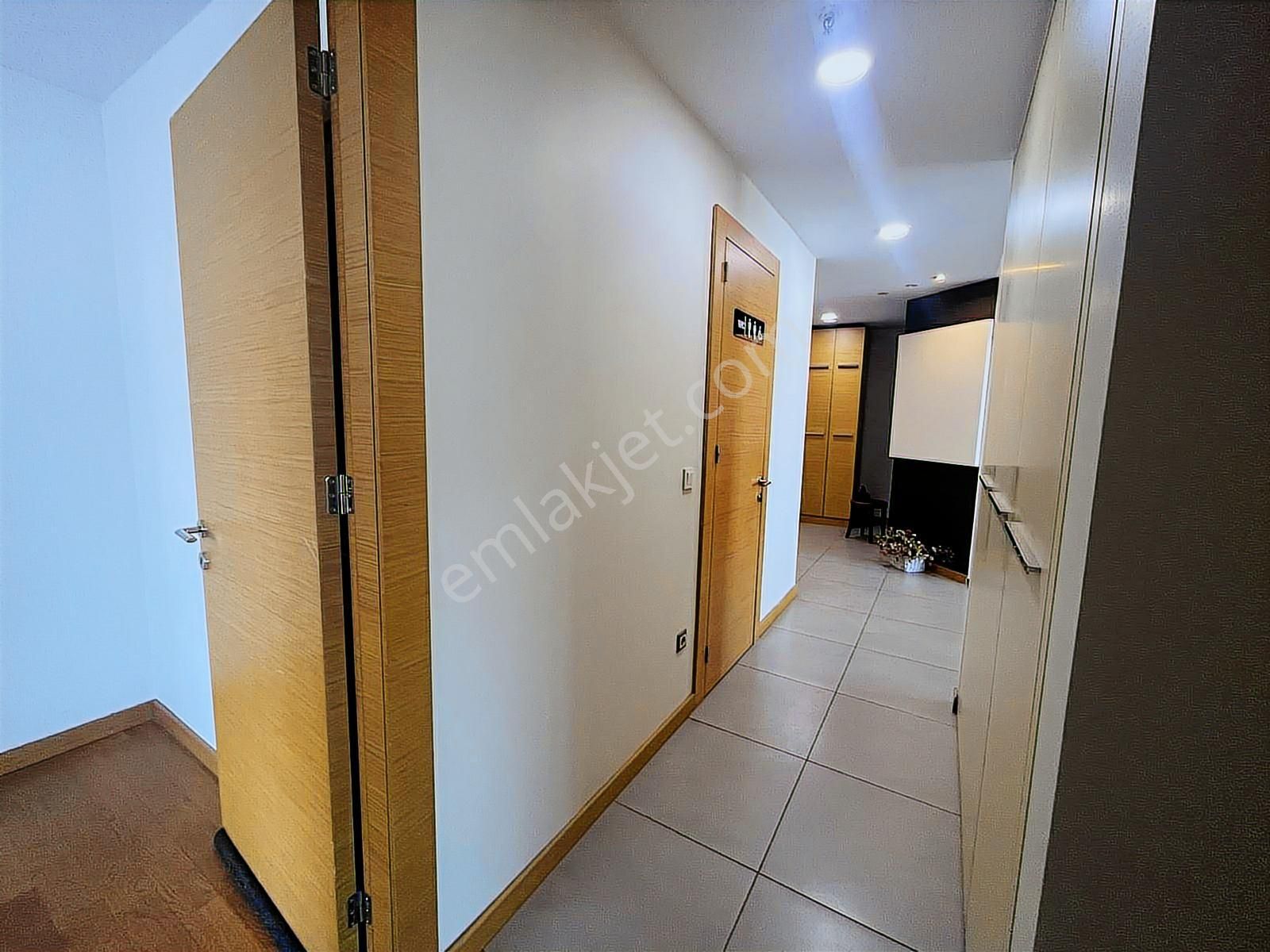 Nish İstanbul 112 M2 Kısmi Mobilyalı 2+1 Kiralık Ofis - Görsel 14