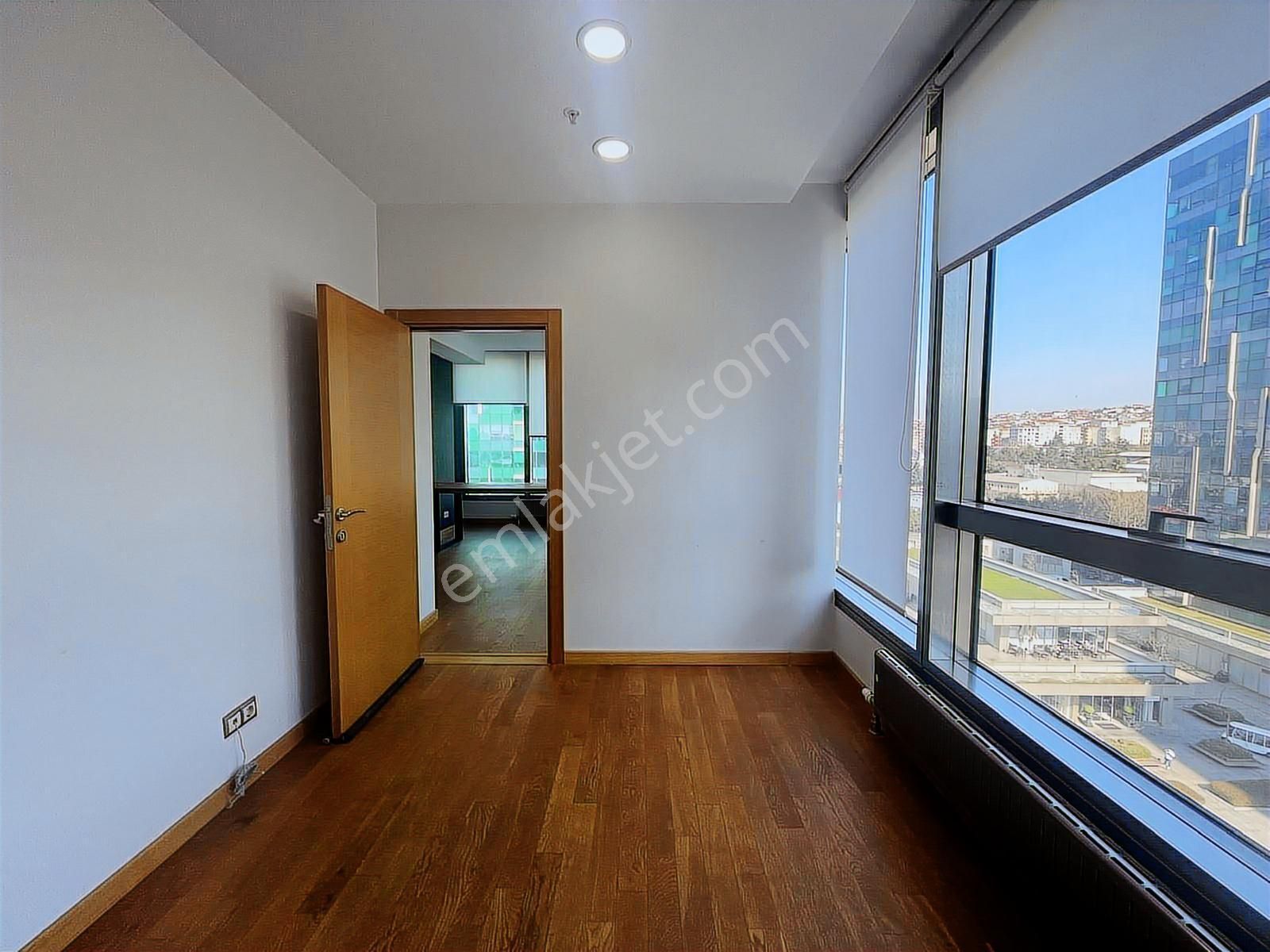 Nish İstanbul 112 M2 Kısmi Mobilyalı 2+1 Kiralık Ofis - Görsel 21