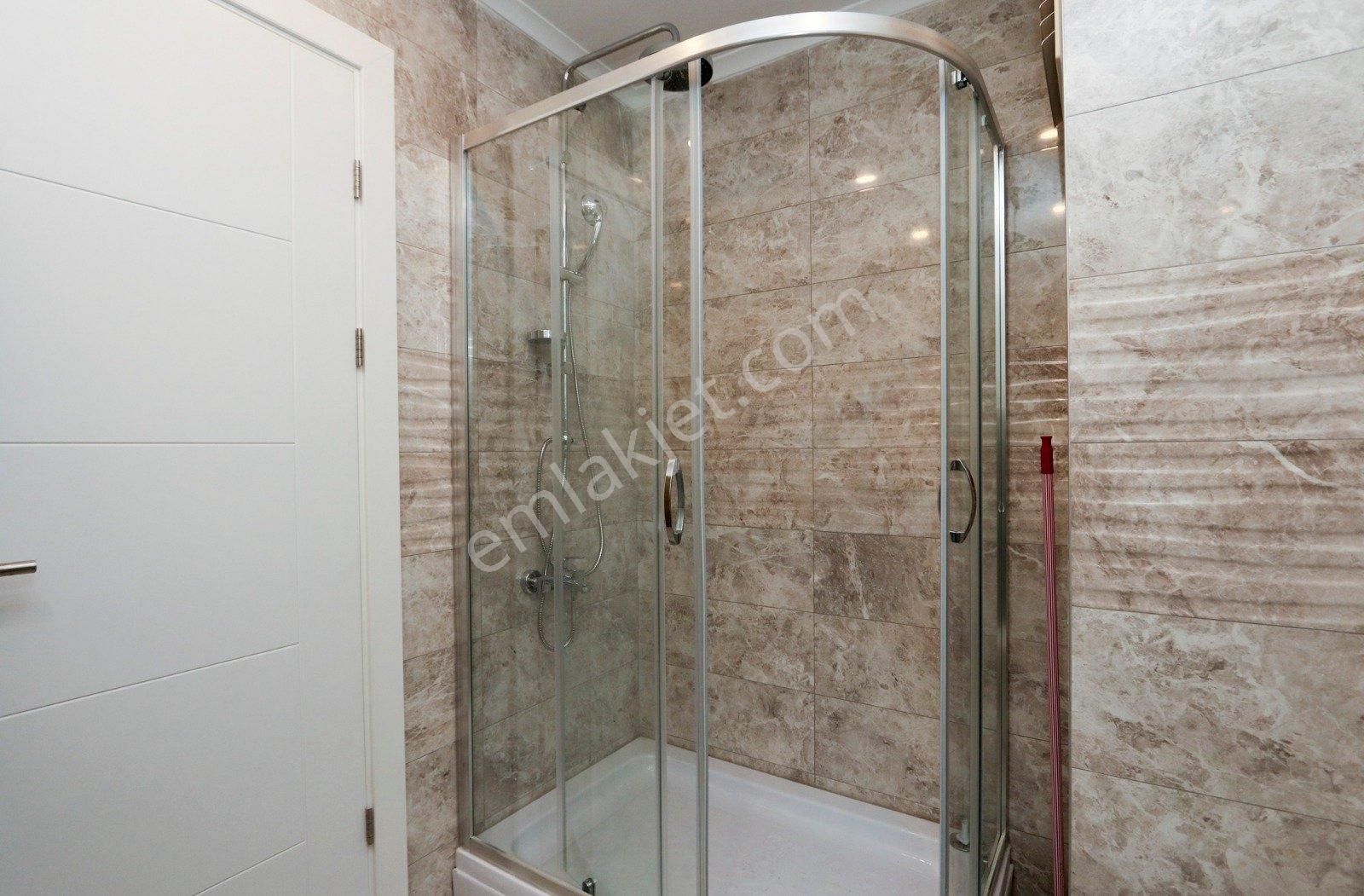 Suadiye'de Prestijli Binada Ebeveynli Kısmi Deniz Manzaralı - Görsel 10