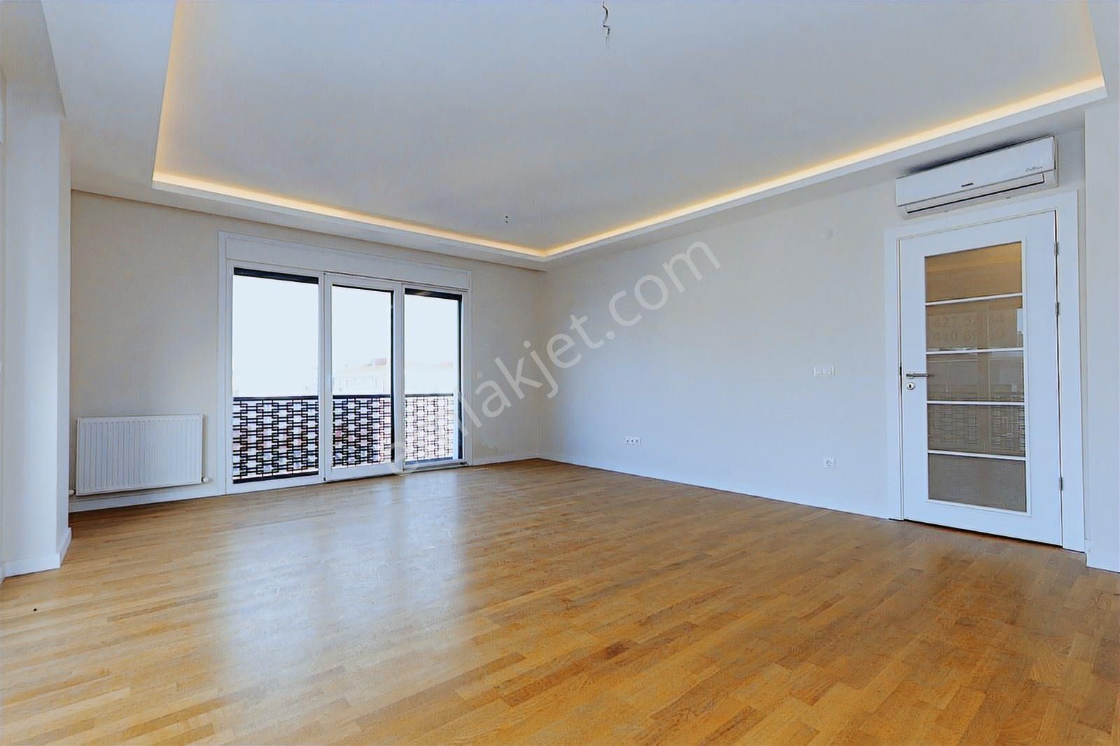 Suadiye'de Prestijli Binada Ebeveynli Kısmi Deniz Manzaralı - Görsel 30