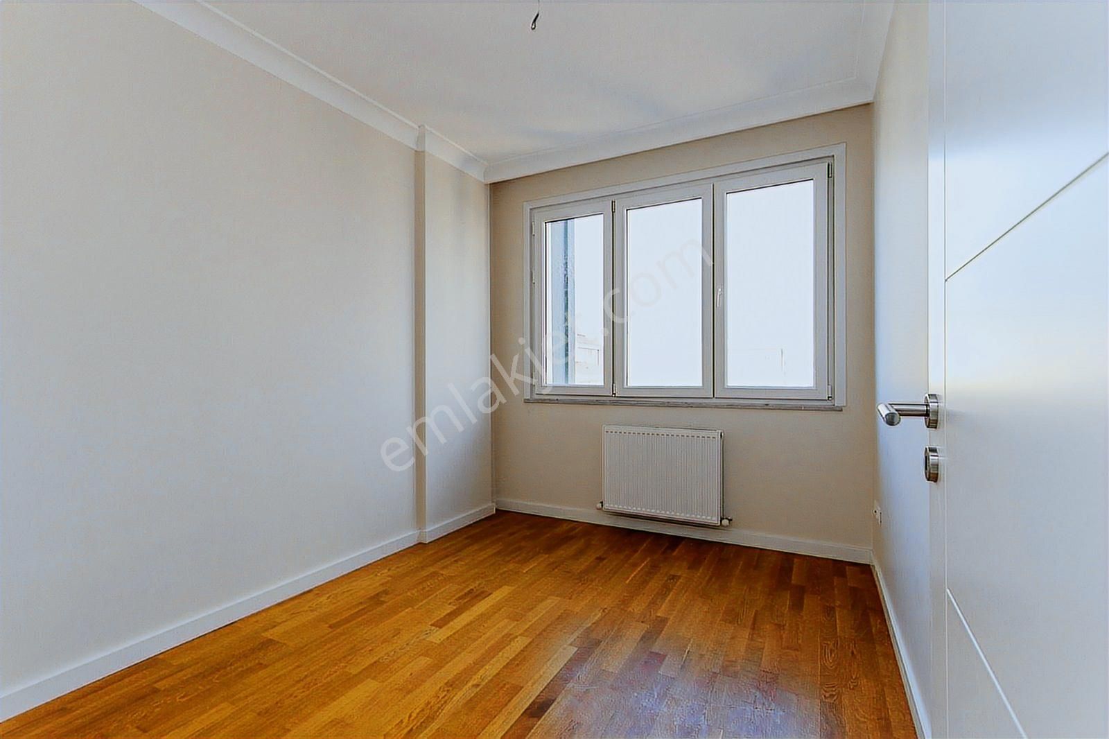 Suadiye'de Prestijli Binada Ebeveynli Kısmi Deniz Manzaralı - Görsel 22