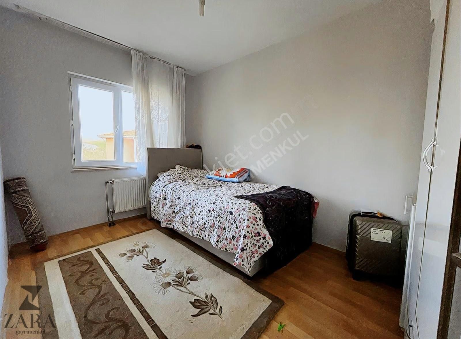 ▄zara▄zirvekent Sitesi Doğa Manzaralı Hazır Kiracılı 1+1 Daire