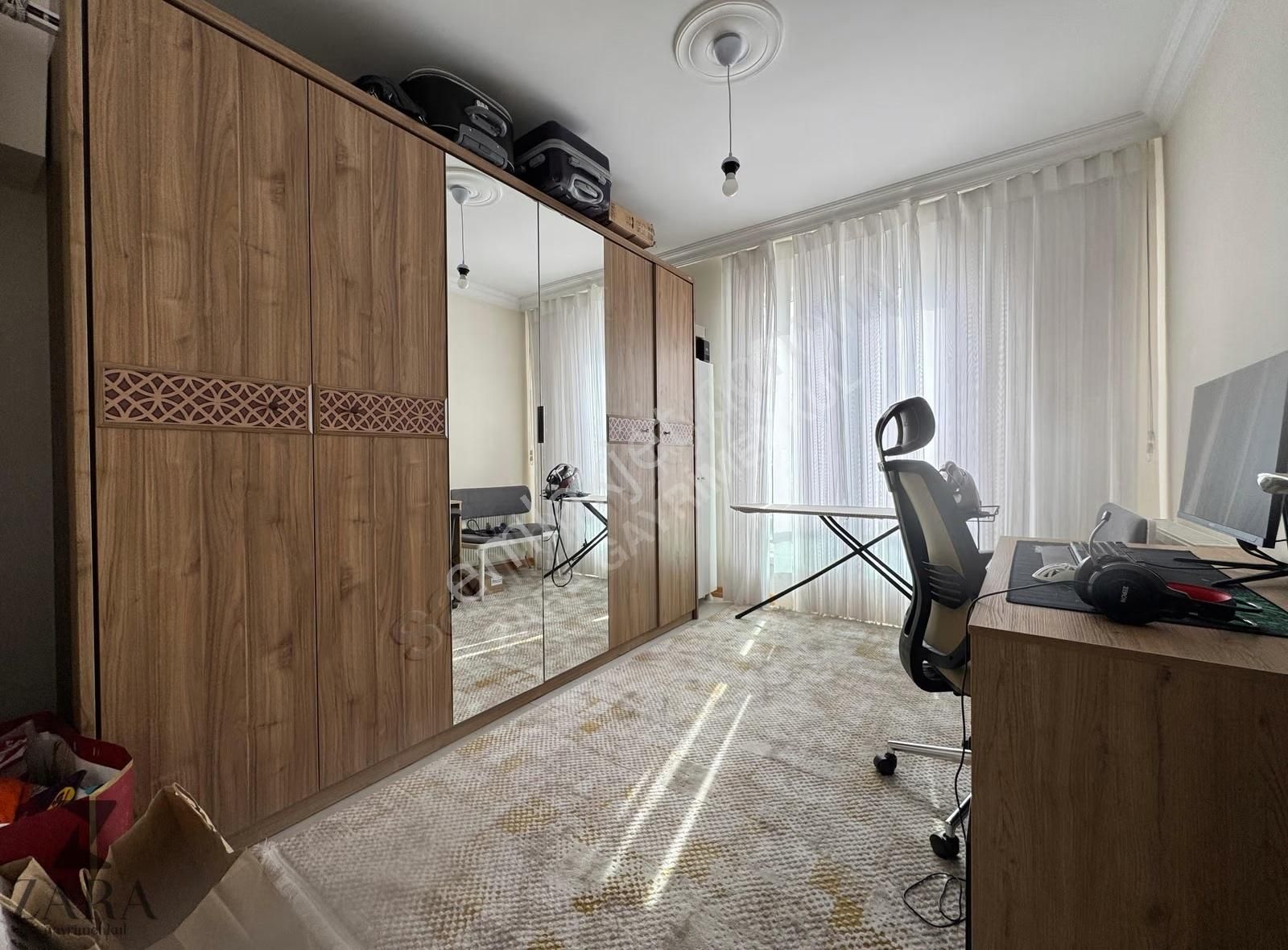 ▄zara▄durali Alıç Mh Asansörlü İskanlı Ara Kat 130m² 3+1 Daire - Görsel 3