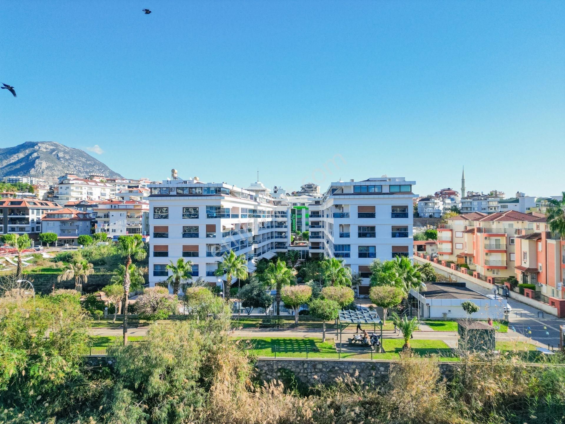 Alanya Kestel’de | Denize 250 M | Site İçinde 1+1 Satılık Daire