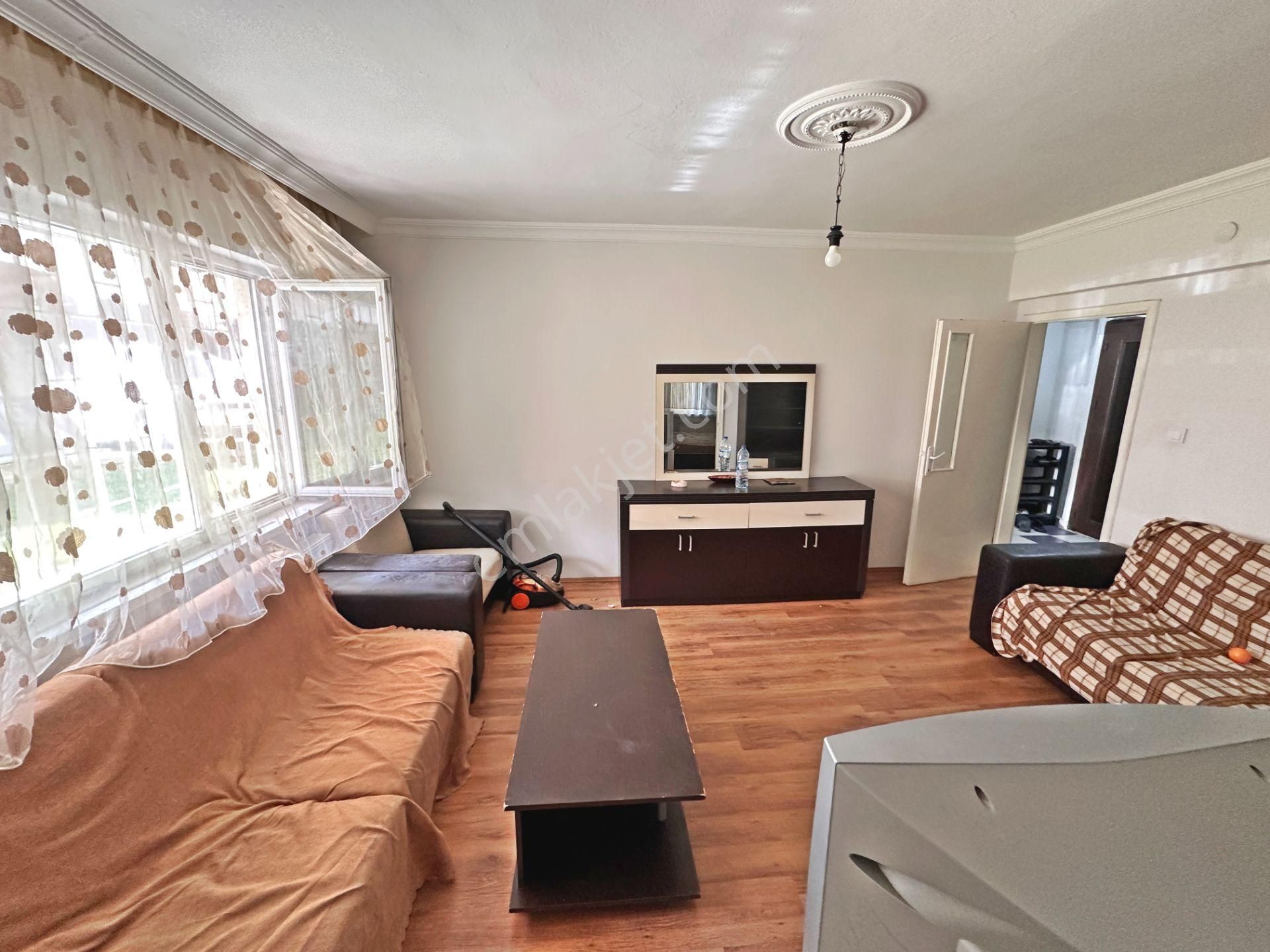 Dikimevi Metro Yakınında Merkezi Konumda Giriş Katta 3+1 Satılık Daire - Görsel 5