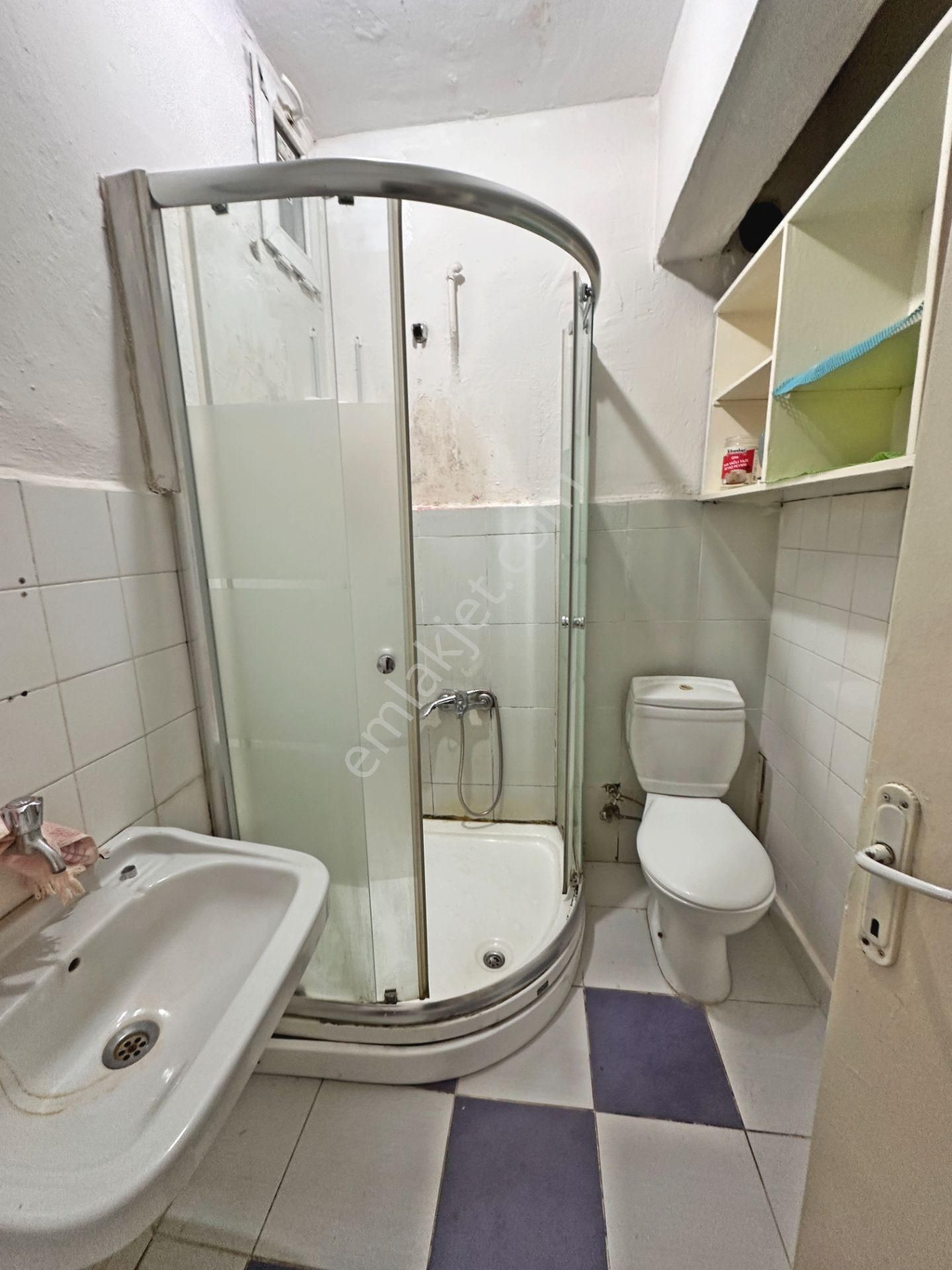 Dikimevi Metro Yakınında Merkezi Konumda Giriş Katta 3+1 Satılık Daire - Görsel 12