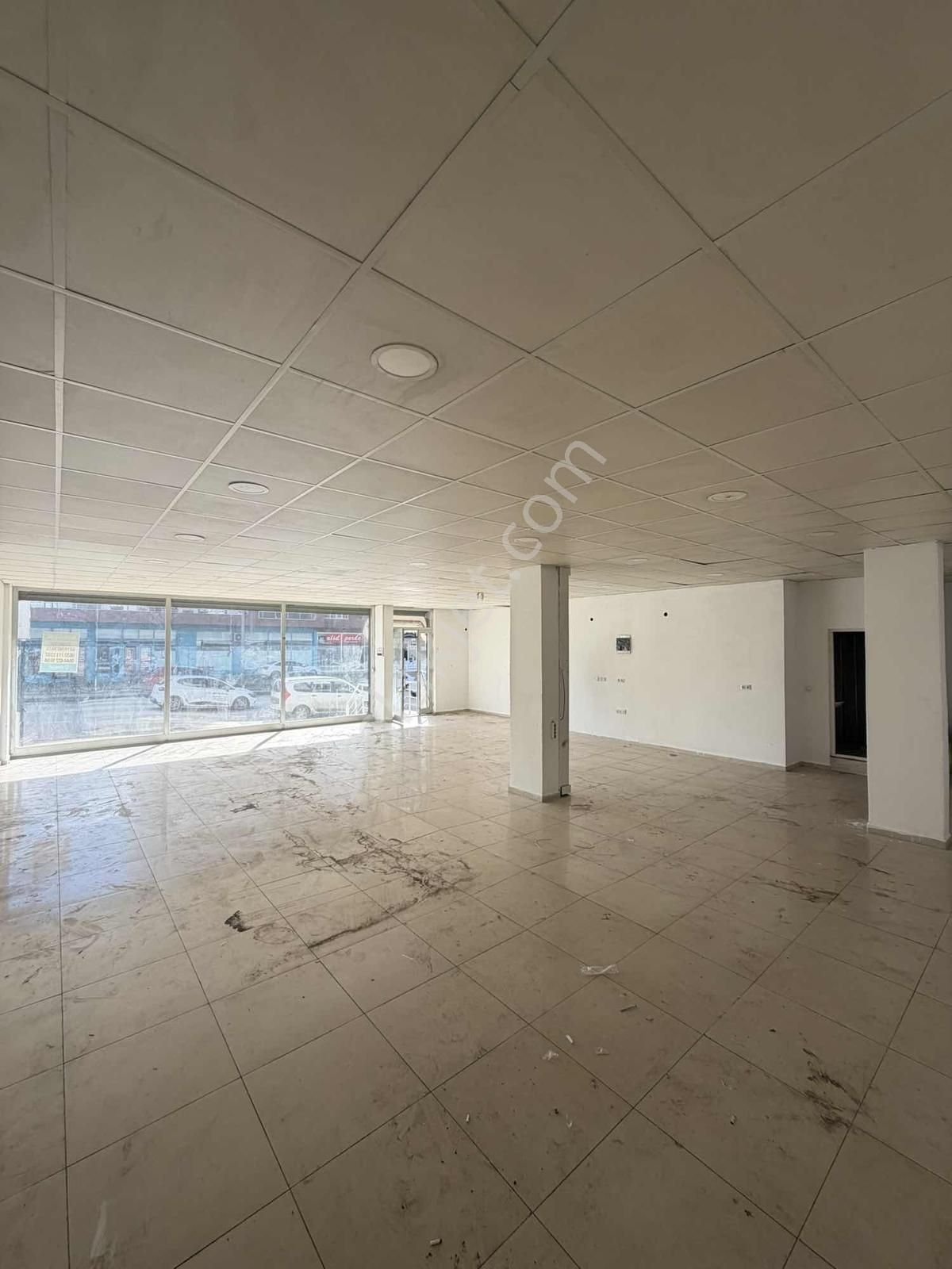 Güneştepe Çamlık Caddesi De Kiralık 120 M2 Dükkan - Görsel 4