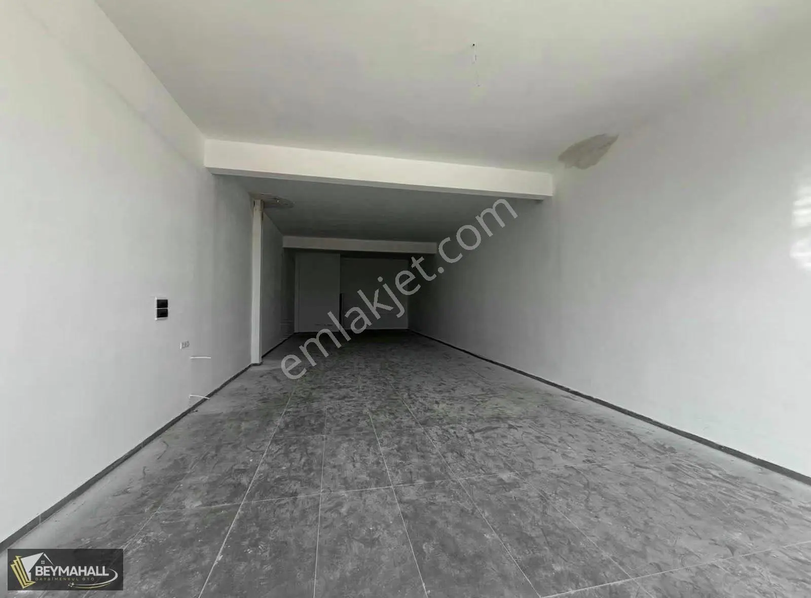 Beymahall Karacaahmet Kiralık Merkezi Konumda Dükkan - Görsel 4