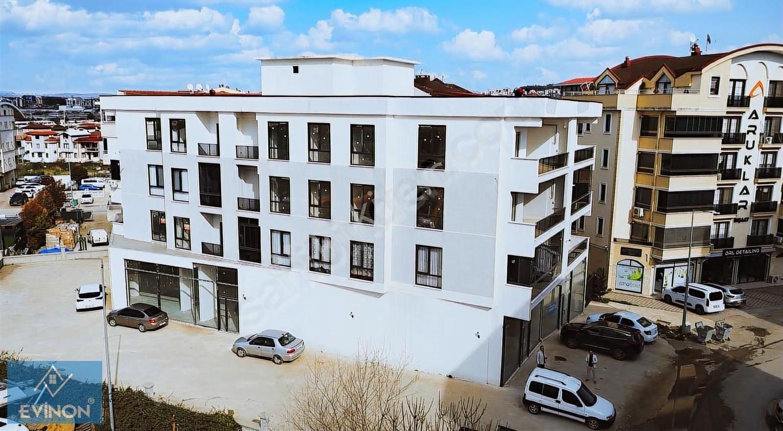 Üçevler 'de Xxxxxxl Dükkan - Görsel 27