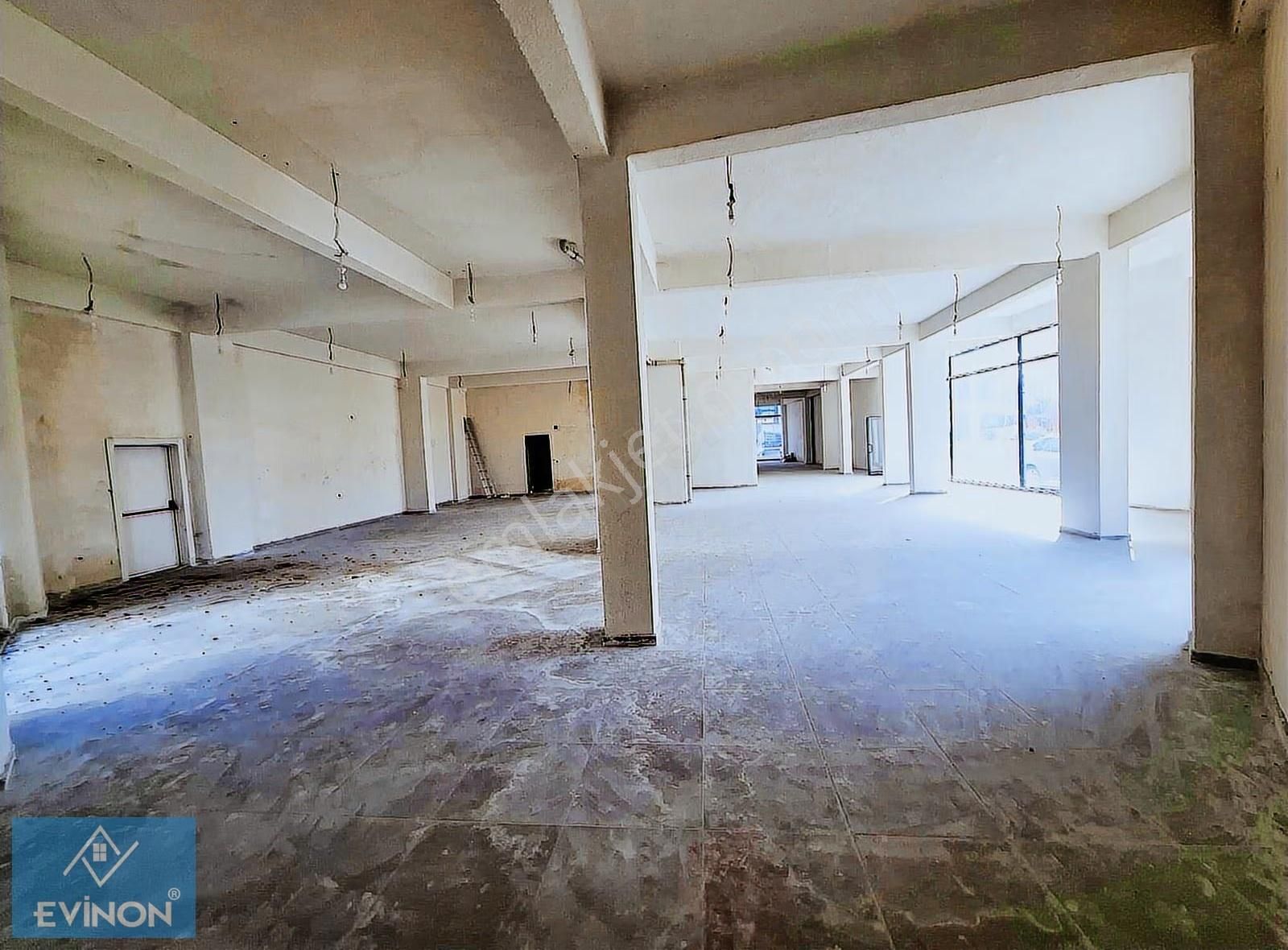 Üçevler 'de Xxxxxxl Dükkan - Görsel 26