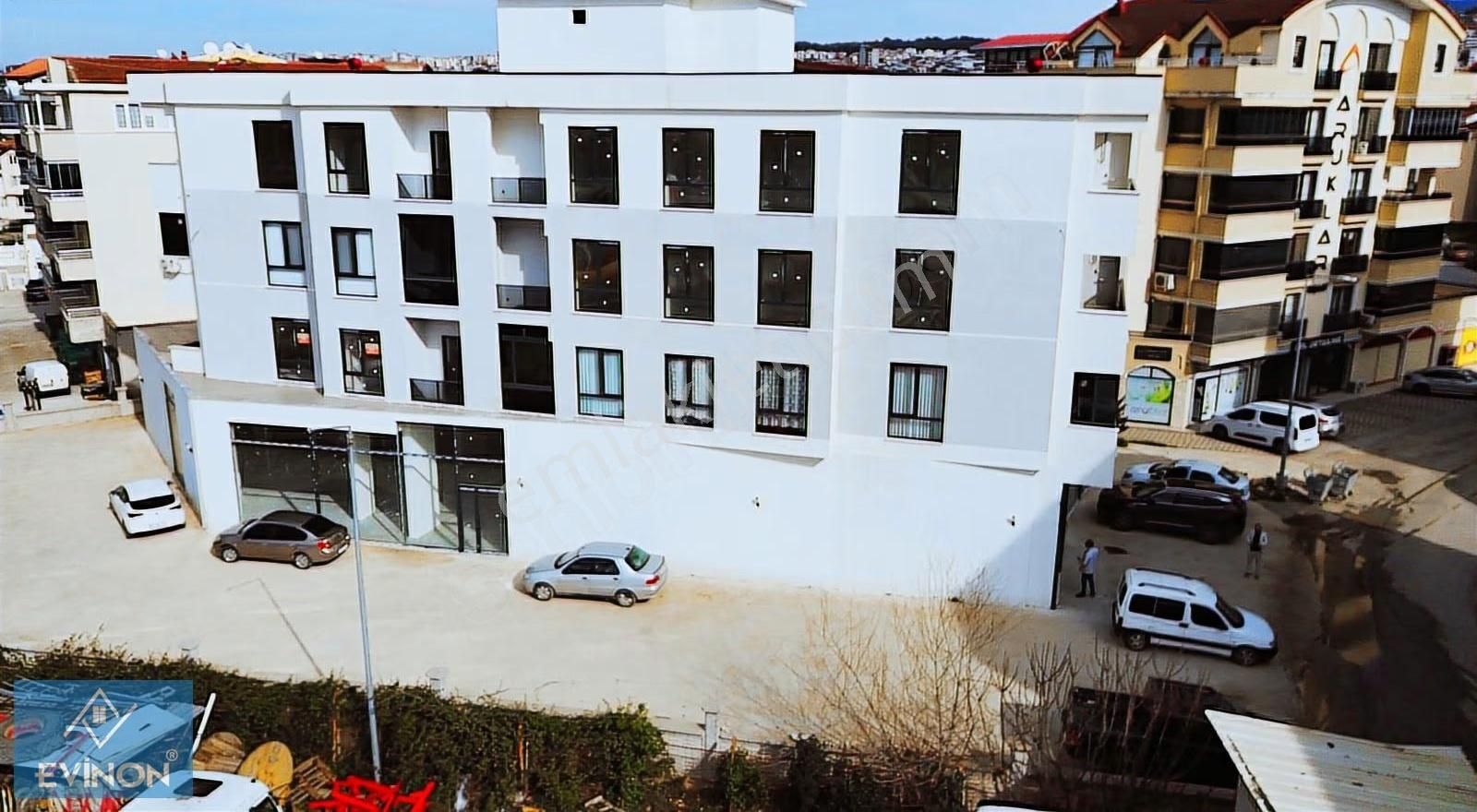 Üçevler 'de Xxxxxxl Dükkan - Görsel 8