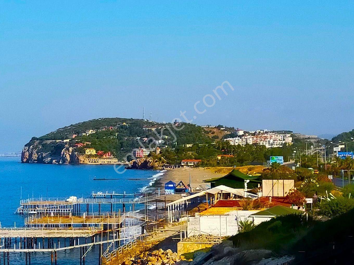 Alanya Konaklıda Denize Sıfır Konumda Manzaralı 2+1 Yapılı Daire - Görsel 13