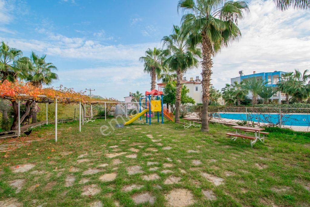 Alanya Konaklıda Denize Sıfır Konumda Manzaralı 2+1 Yapılı Daire - Görsel 17