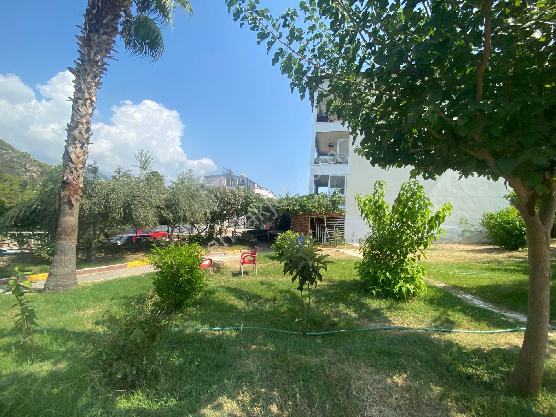 Alanya Konaklıda Denize Sıfır Konumda Manzaralı 2+1 Yapılı Daire - Görsel 21