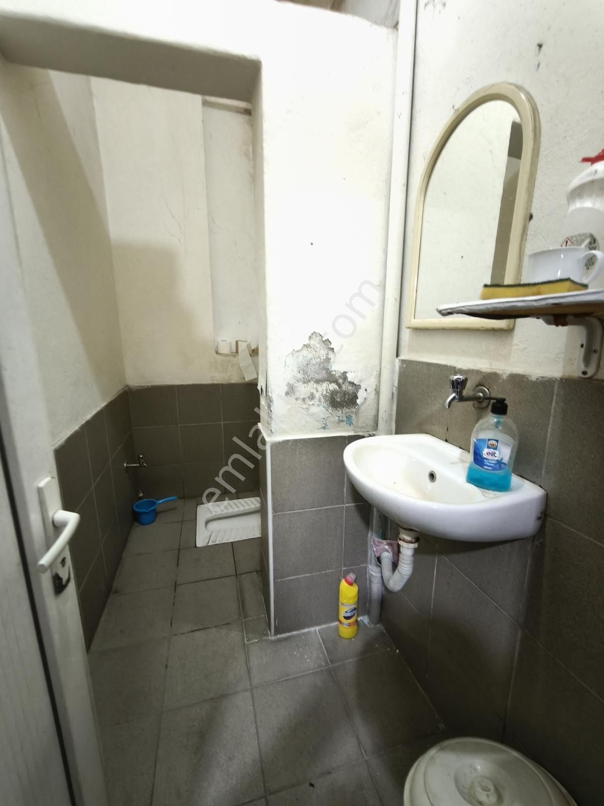 Yıldırım Mah.zafer Cad.üzeri 18 M² Düz Giriş Dükkan - Görsel 4