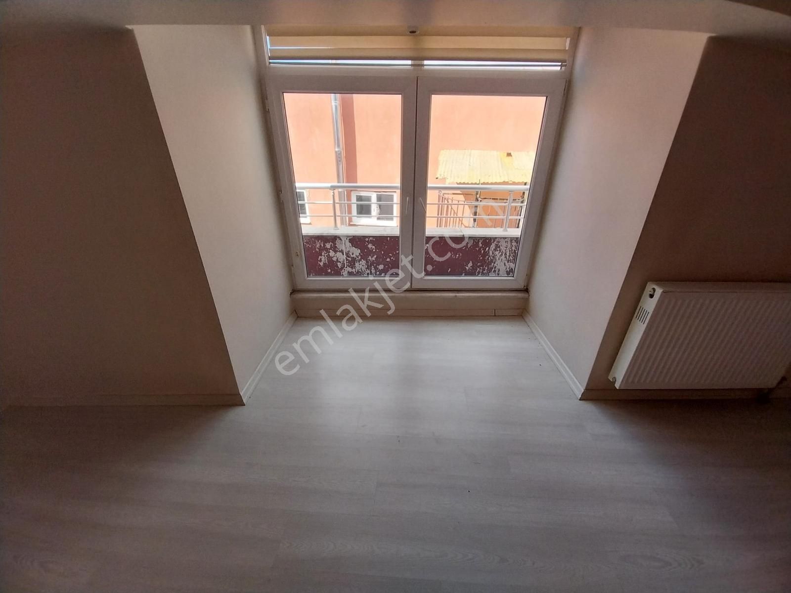 Arifiye Mah. Çarşı Merkez Asansörlü Kiralık 2+1 Dubleks Daire - Görsel 12
