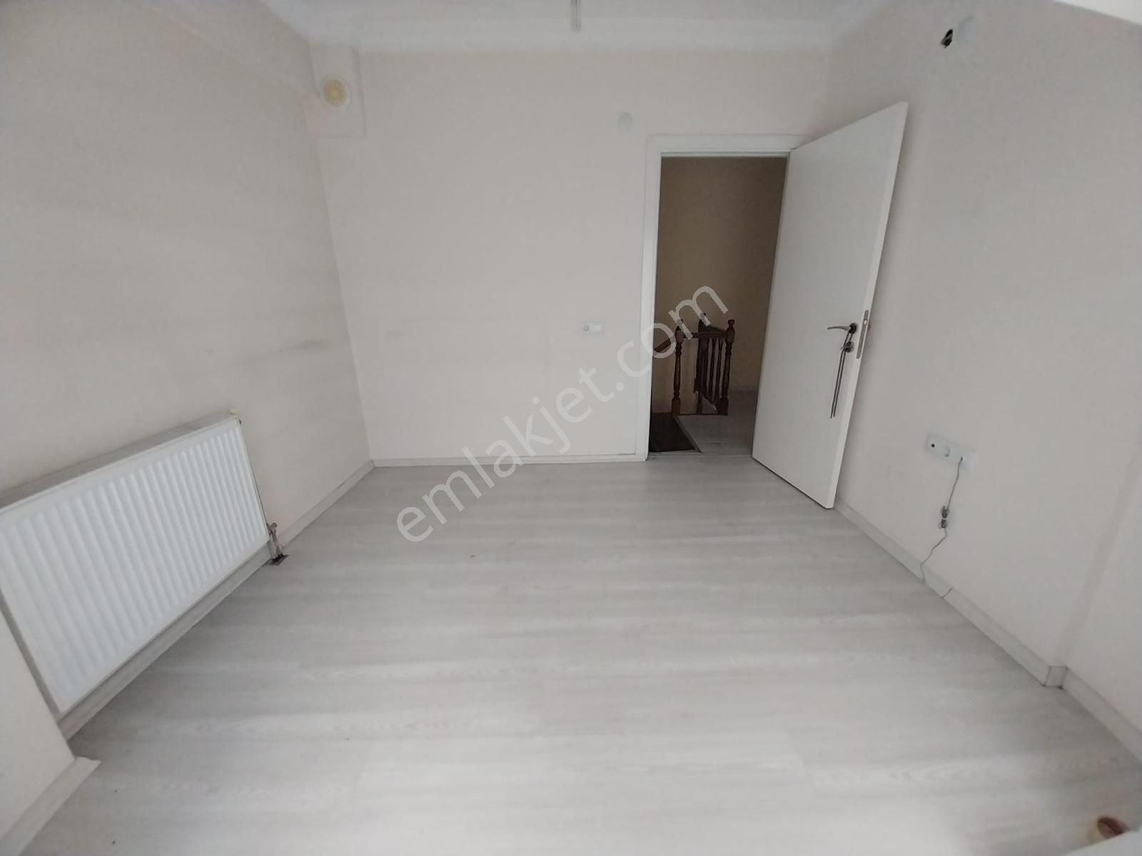 Arifiye Mah. Çarşı Merkez Asansörlü Kiralık 2+1 Dubleks Daire - Görsel 13
