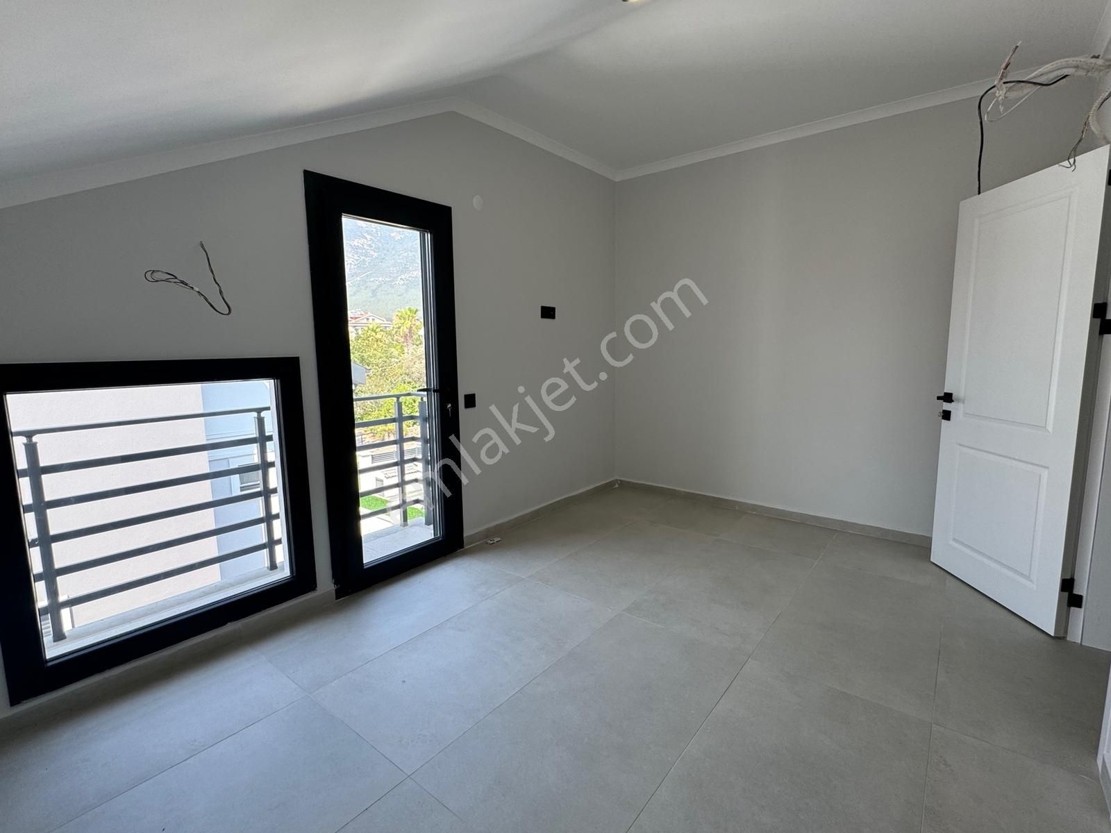 Hisarönü Merkezde 4+1 Sıfır Müstakil Villa | Özel Havuzlu - Görsel 6