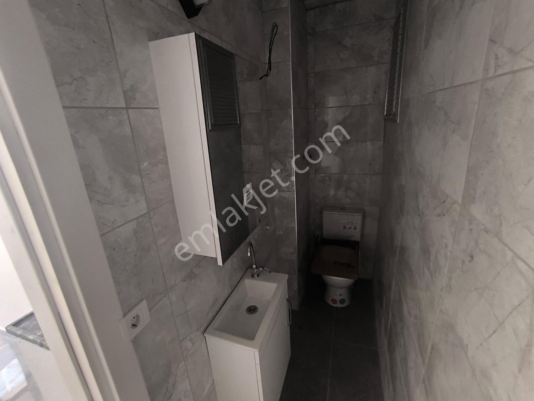 Balçova Belediyesi Karşısında Kiralık Dükkan - Görsel 6