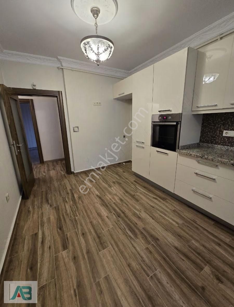 Üsküdar Çengelköyde Müstakil Konforunda 3+1 Daire - Görsel 17