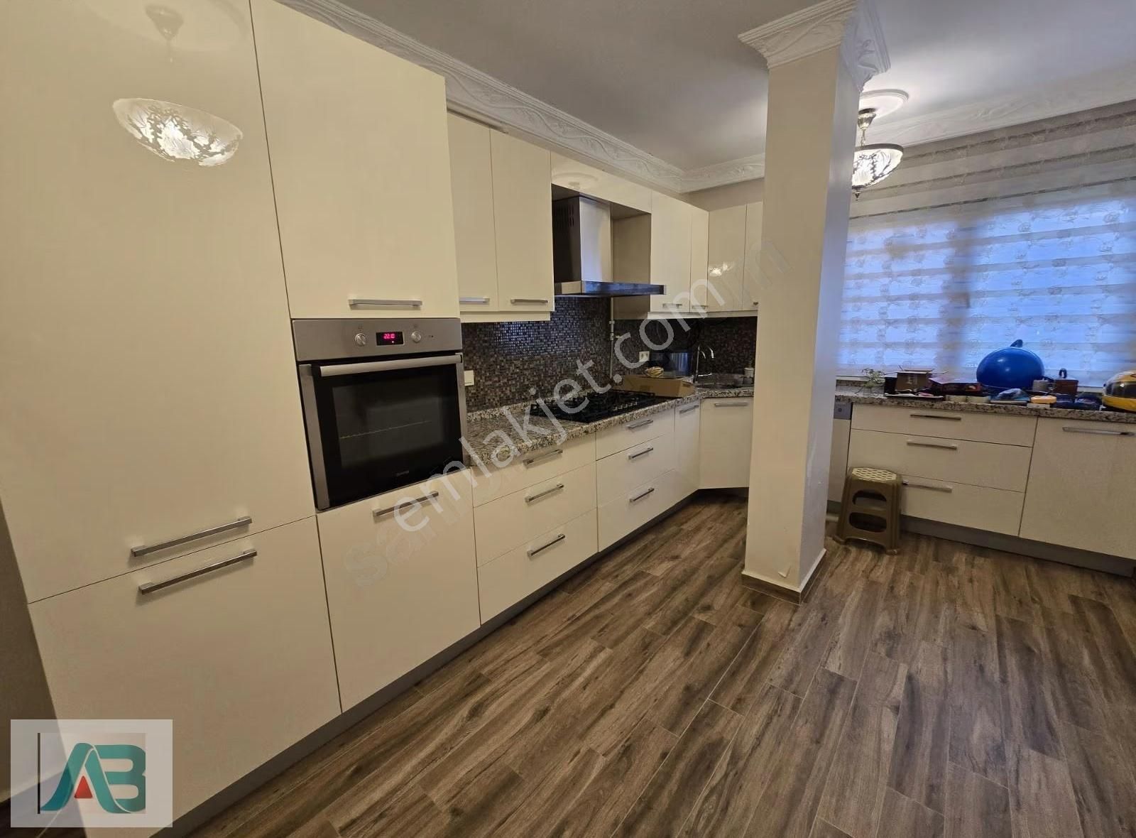 Üsküdar Çengelköyde Müstakil Konforunda 3+1 Daire - Görsel 32