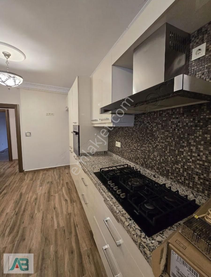 Üsküdar Çengelköyde Müstakil Konforunda 3+1 Daire - Görsel 24