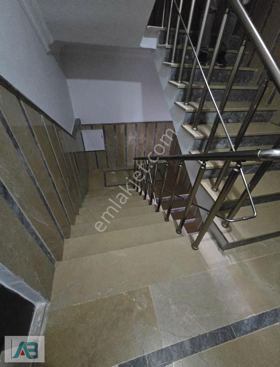 Üsküdar Çengelköyde Müstakil Konforunda 3+1 Daire - Görsel 28