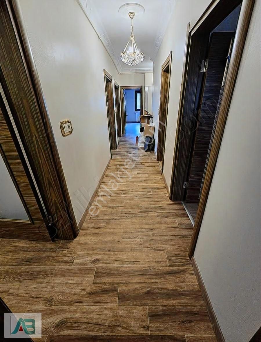 Üsküdar Çengelköyde Müstakil Konforunda 3+1 Daire - Görsel 2