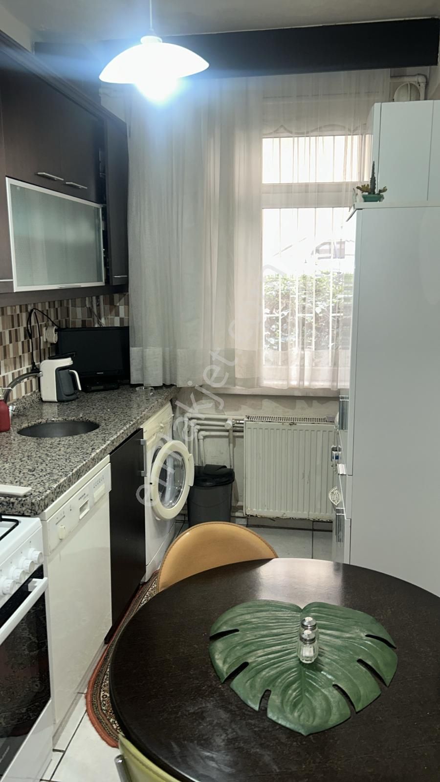 Bahçelievler'de Satılık 3+1 Y.giriş Ön Kombili,yapılı