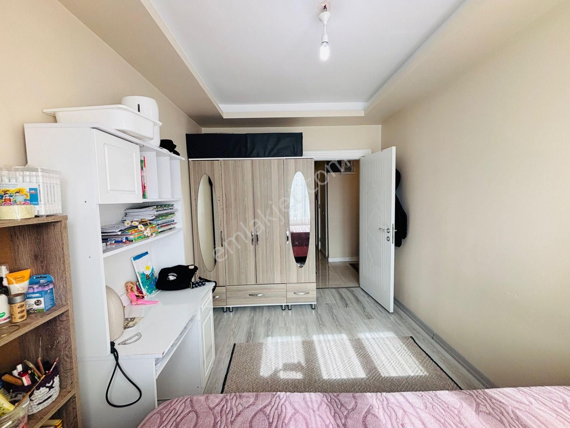 Güven'den 7/24 Güvenlikli Sitede Hamamlı,havuzlu Otoparklı 3+1ev - Görsel 22