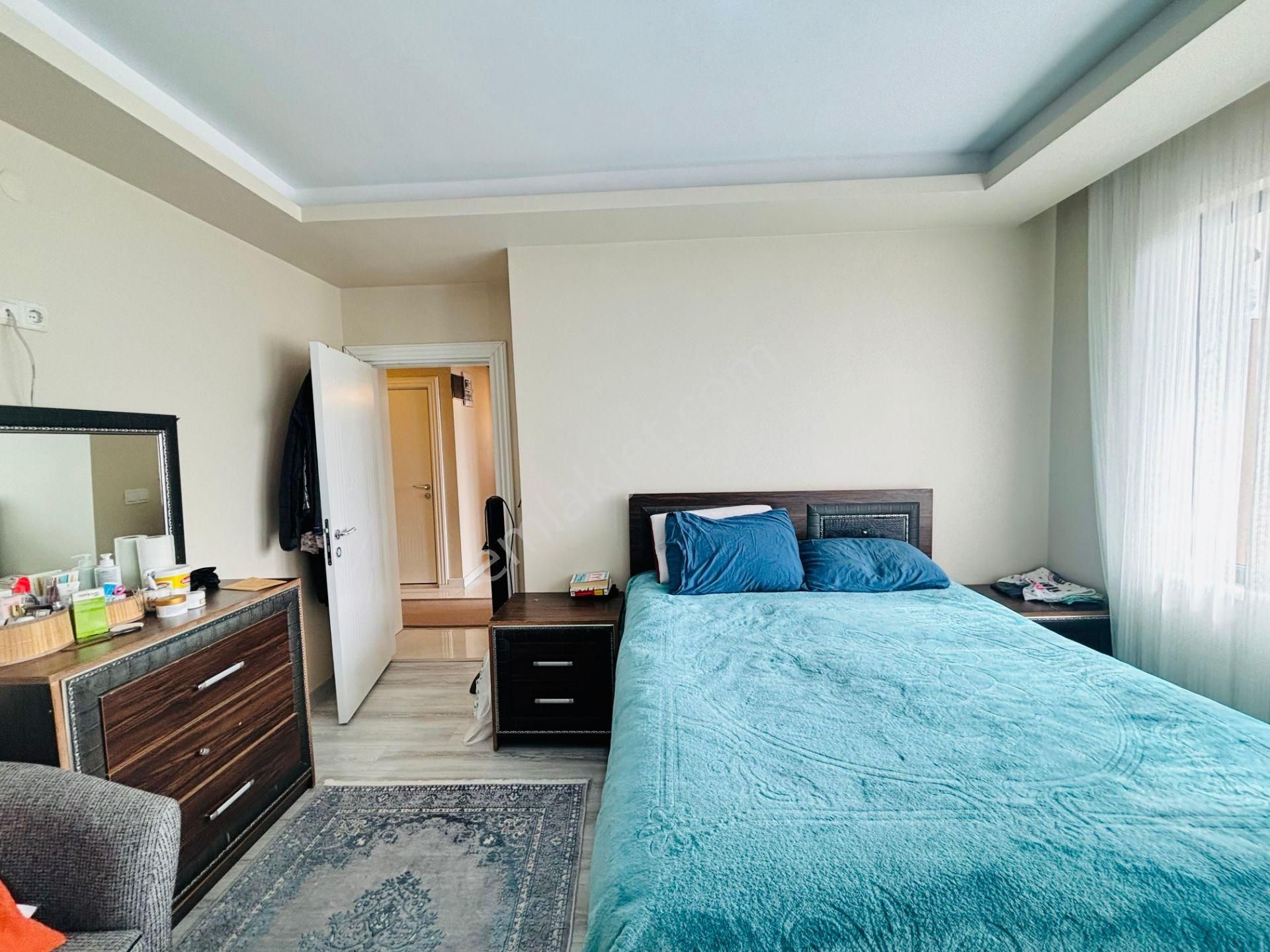 Güven'den 7/24 Güvenlikli Sitede Hamamlı,havuzlu Otoparklı 3+1ev - Görsel 13