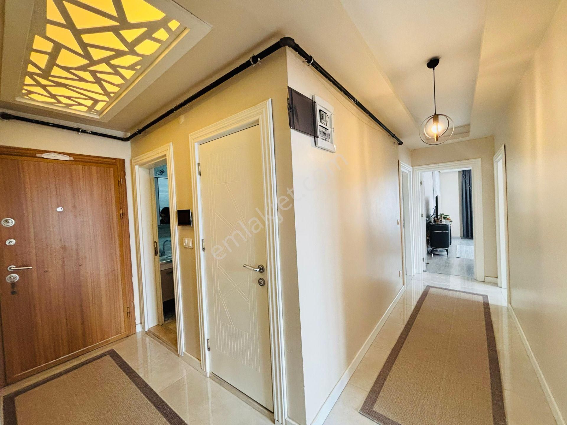 Güven'den 7/24 Güvenlikli Sitede Hamamlı,havuzlu Otoparklı 3+1ev - Görsel 27