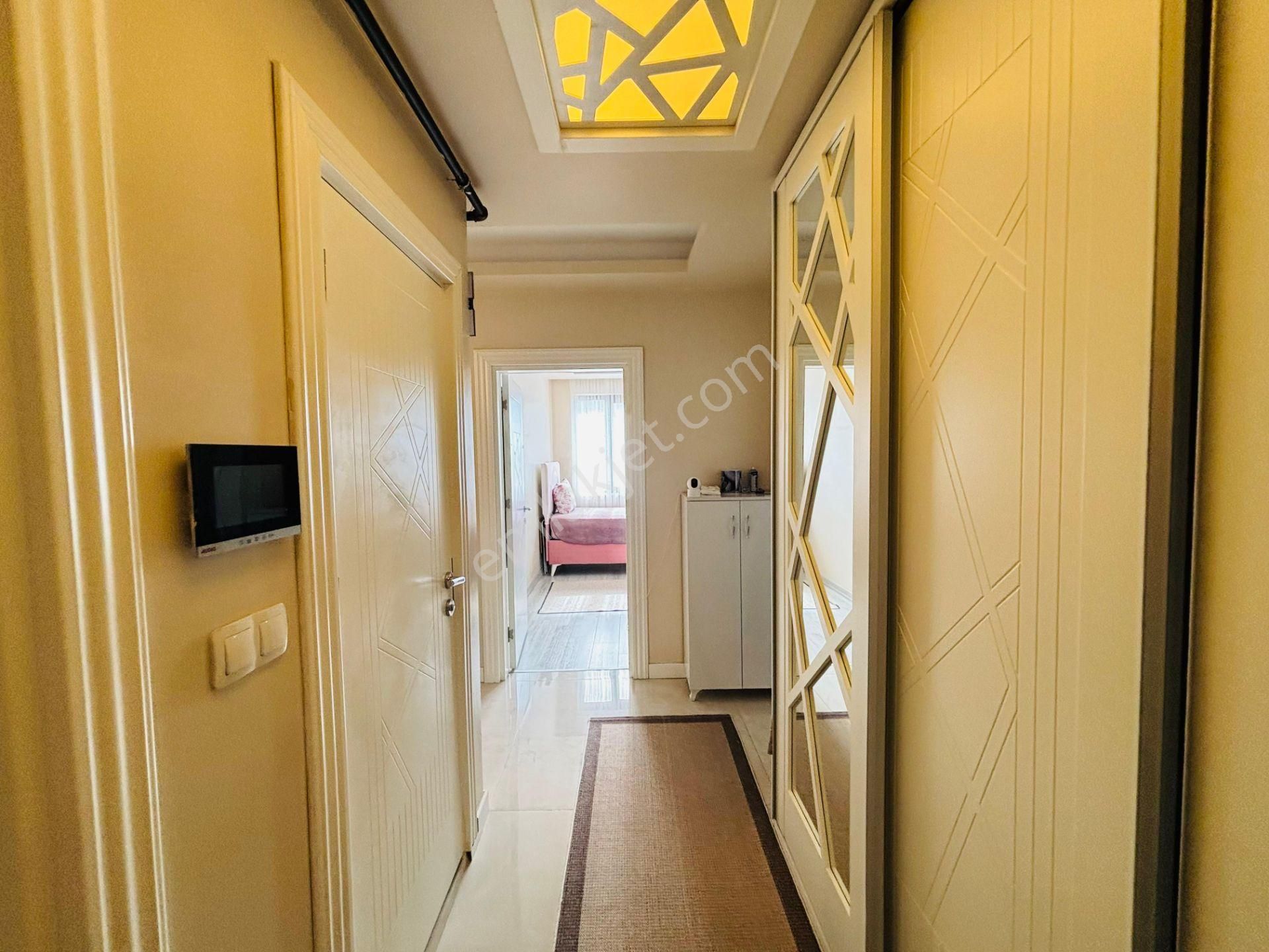 Güven'den 7/24 Güvenlikli Sitede Hamamlı,havuzlu Otoparklı 3+1ev - Görsel 30