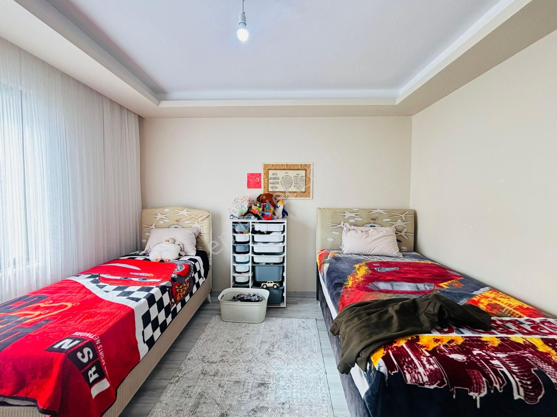 Güven'den 7/24 Güvenlikli Sitede Hamamlı,havuzlu Otoparklı 3+1ev - Görsel 19